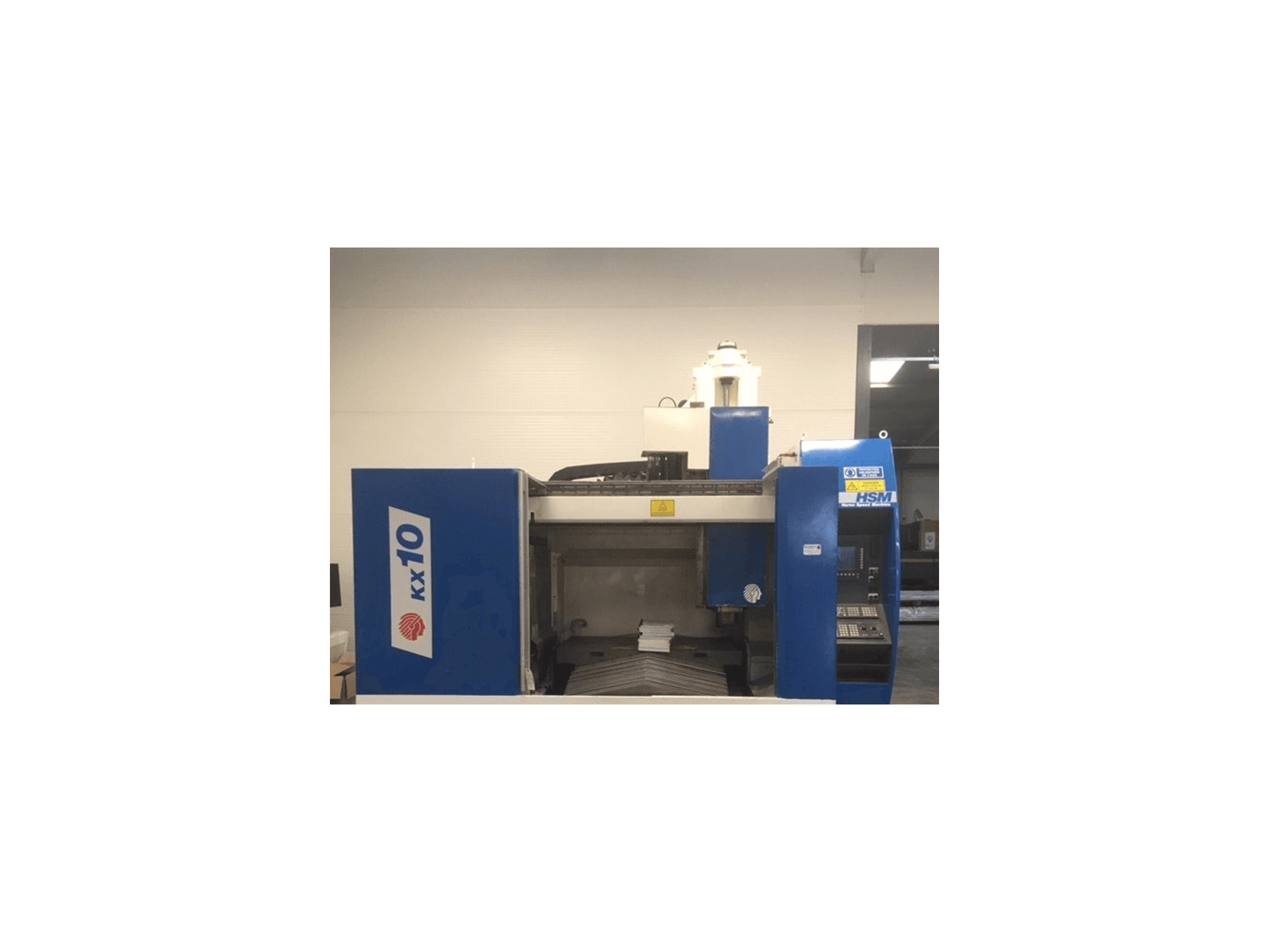 Frontansicht der Huron KX 10 Maschine