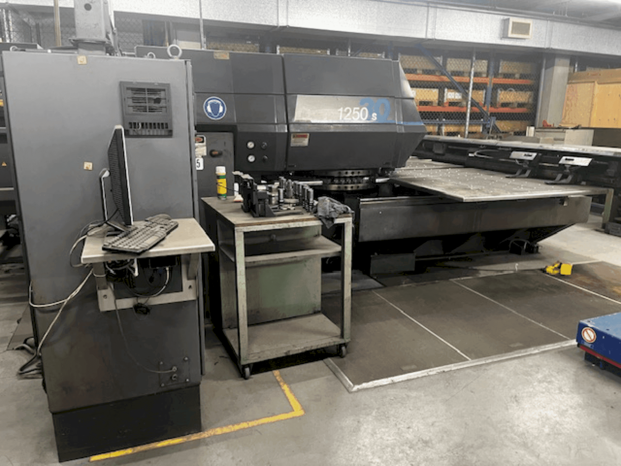 Front view of STRIPPIT 1250SL/30 machine