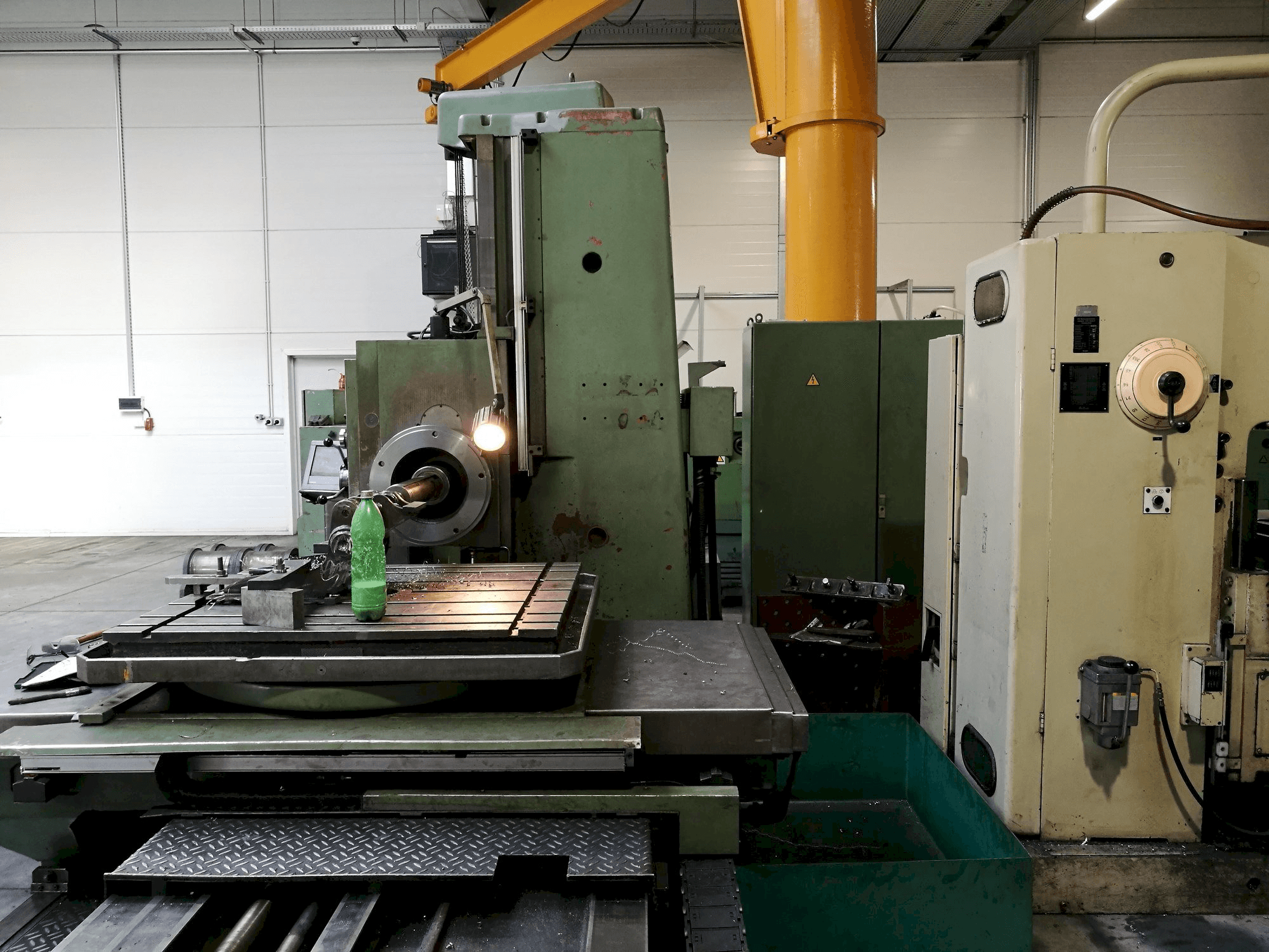 Front view of TOS WHN 9B machine