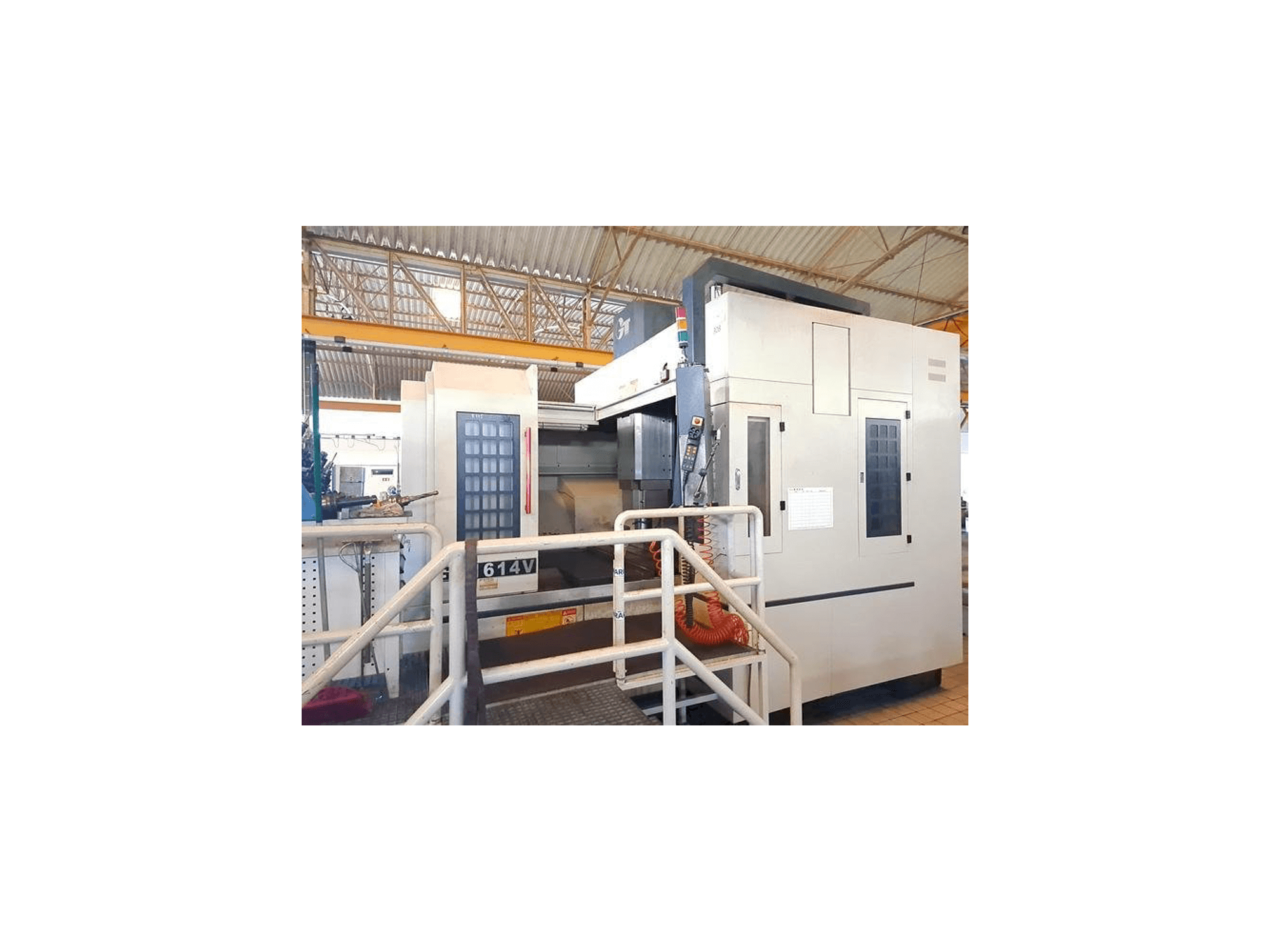 Frontansicht der GENTIGER GT-1614 Maschine