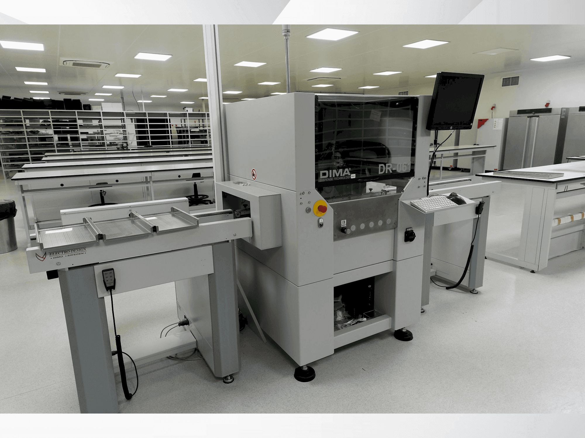 Frontansicht der DIMA DR-061 Maschine