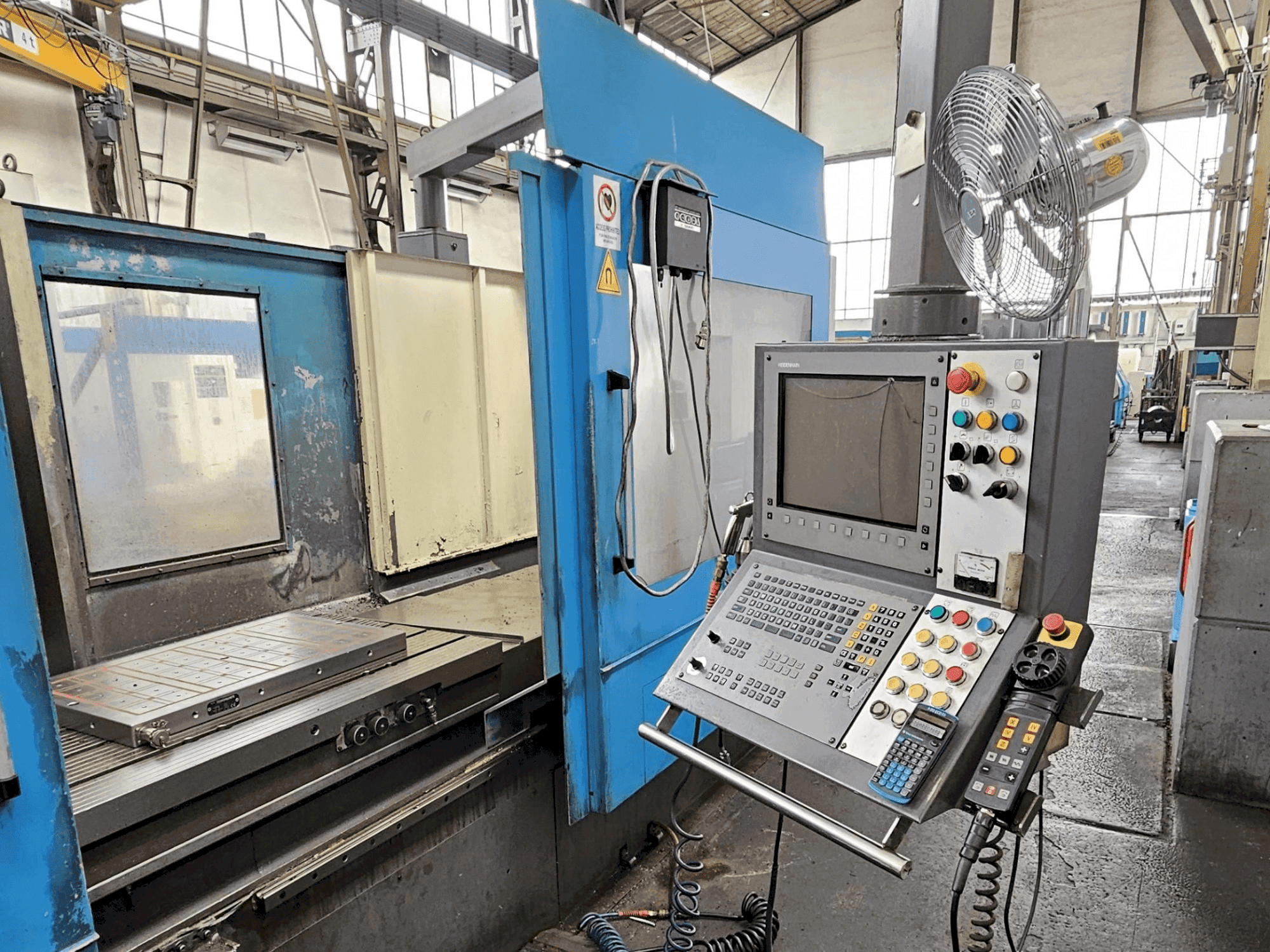 Frontansicht der ANAYAK Performer 2500 Maschine