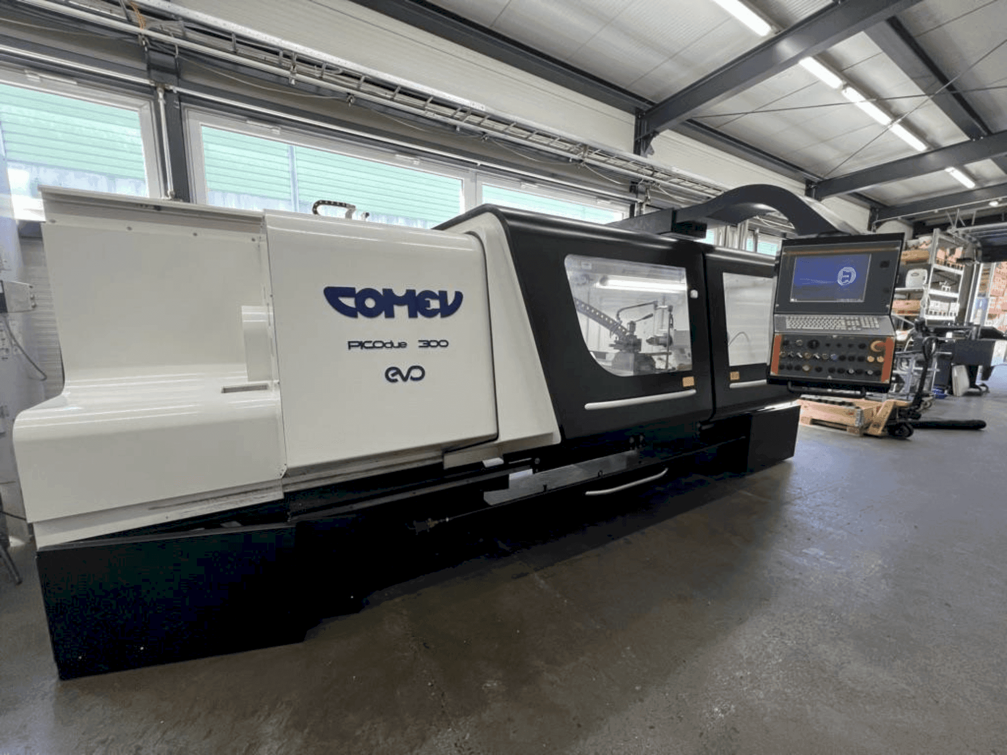 Frontansicht der COMEV PICOdue 300 EVO Maschine