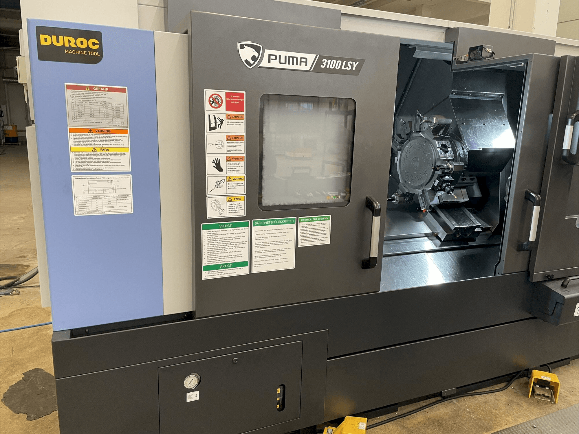 Frontansicht der Doosan Puma Maschine