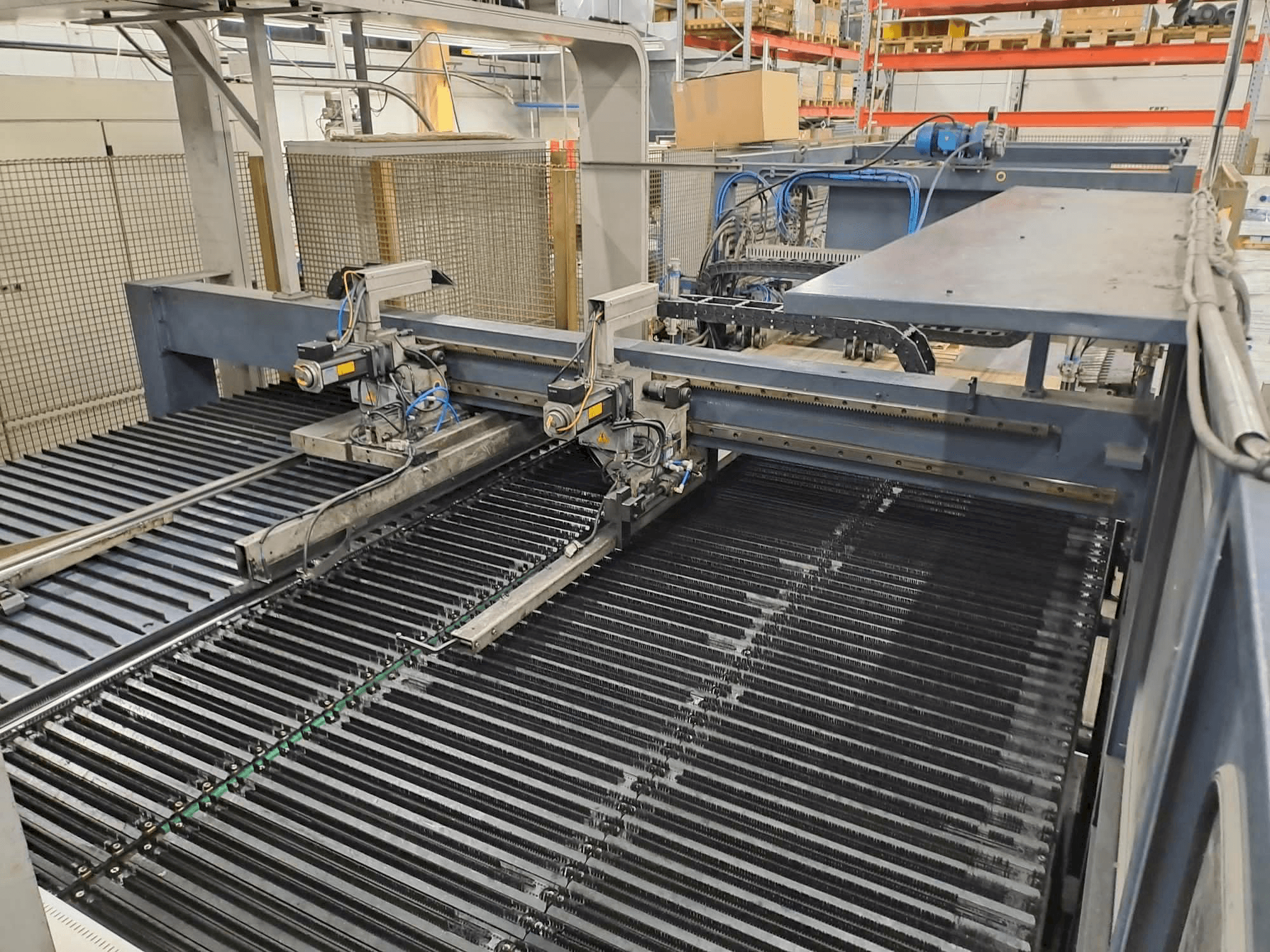 Frontansicht der Salvagnini S4 Maschine