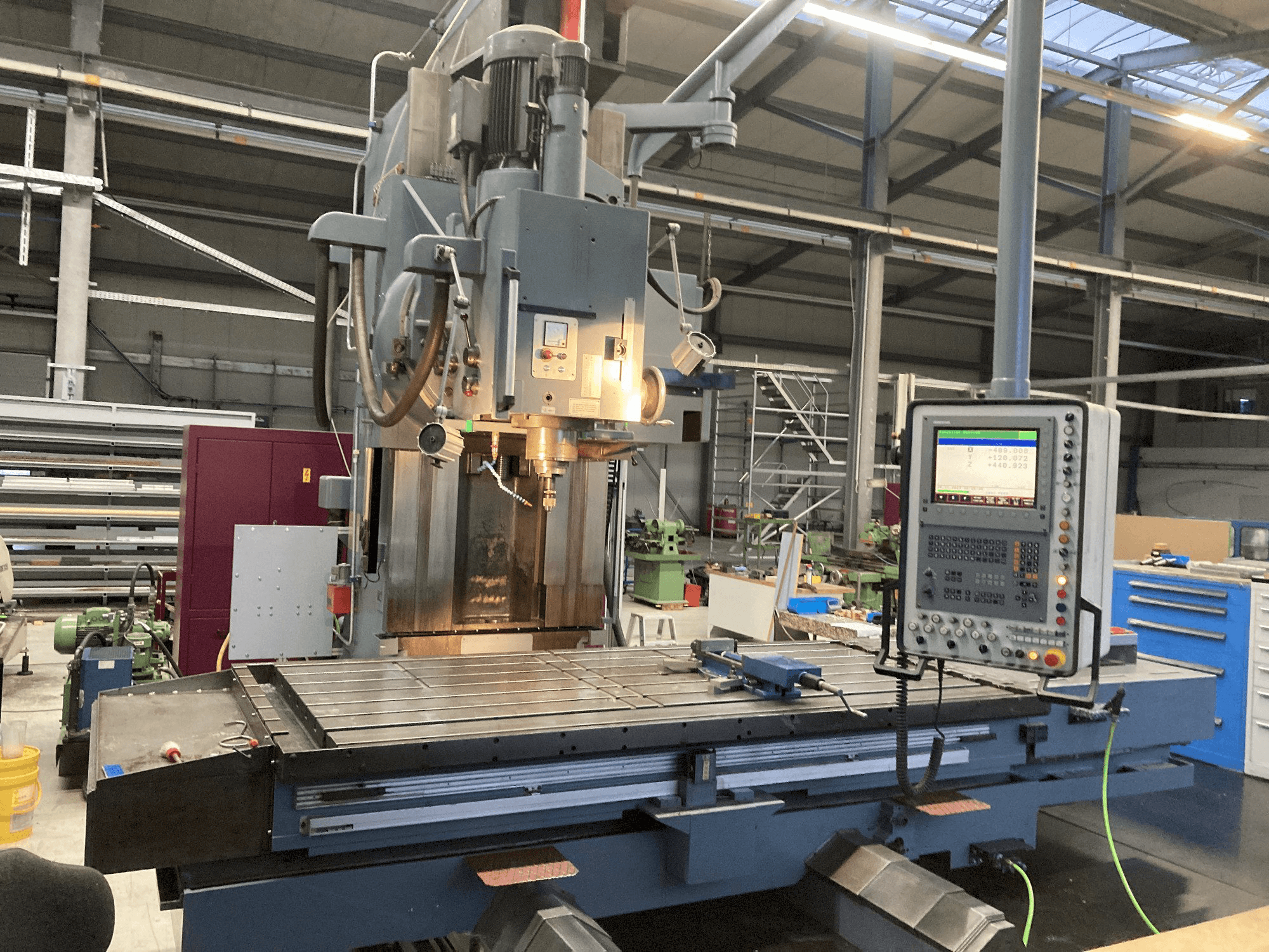 Frontansicht der Droop & Rein FS 130 SKE Maschine