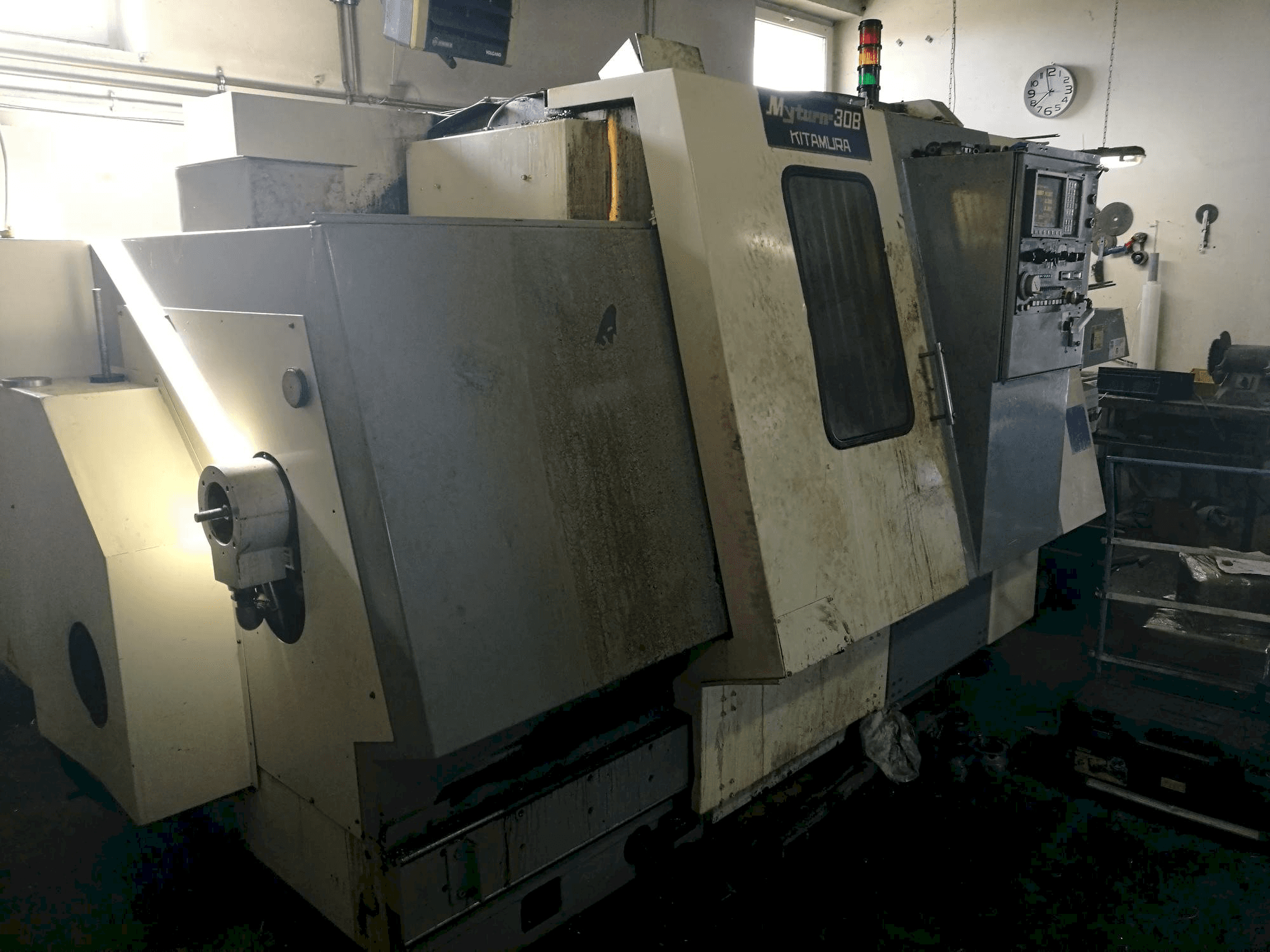 Frontansicht der Kitamura MyTURN - 30 B Maschine