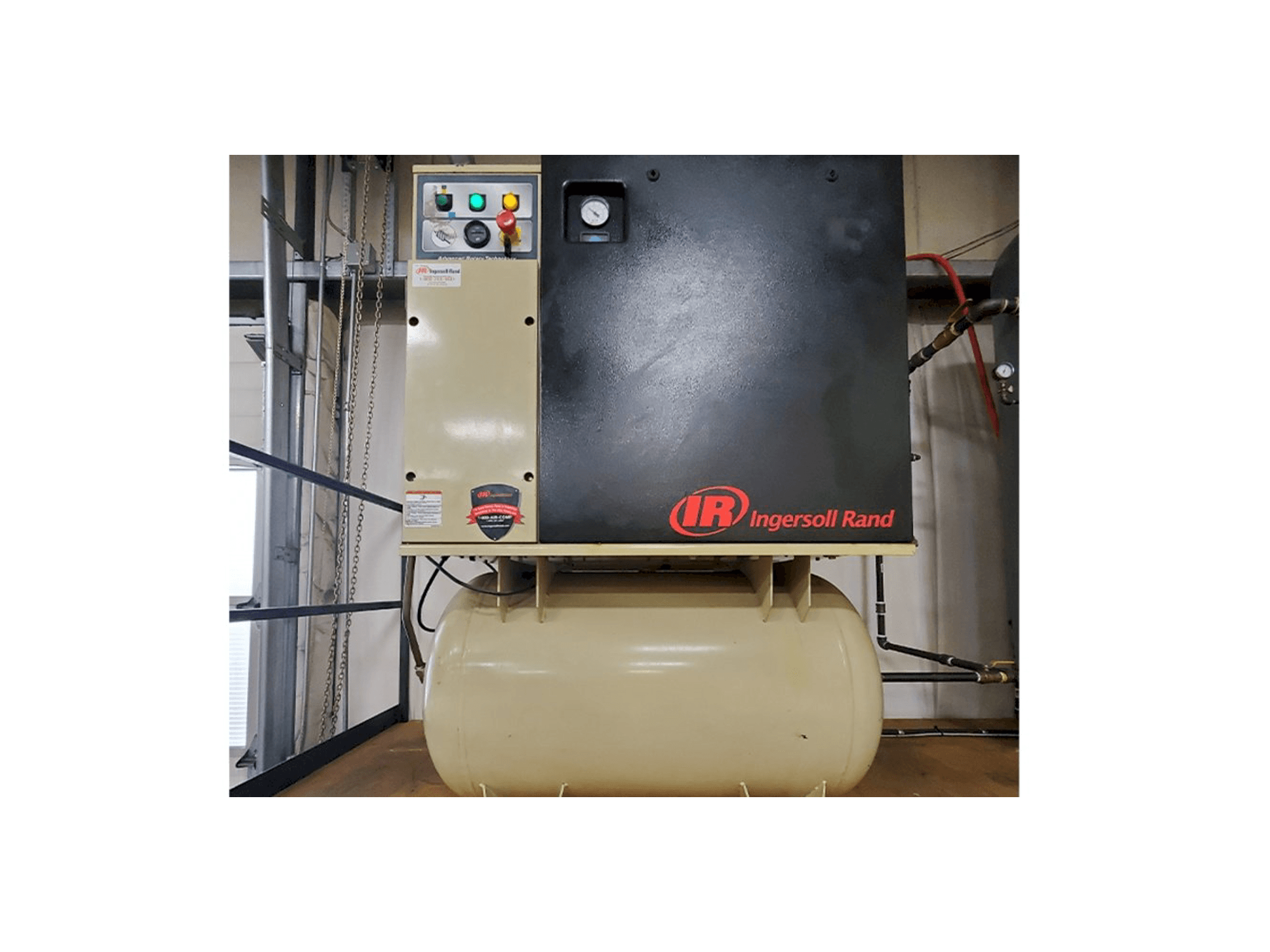 Frontansicht der Ingersoll Rand UP6-15cTAS-125 Maschine