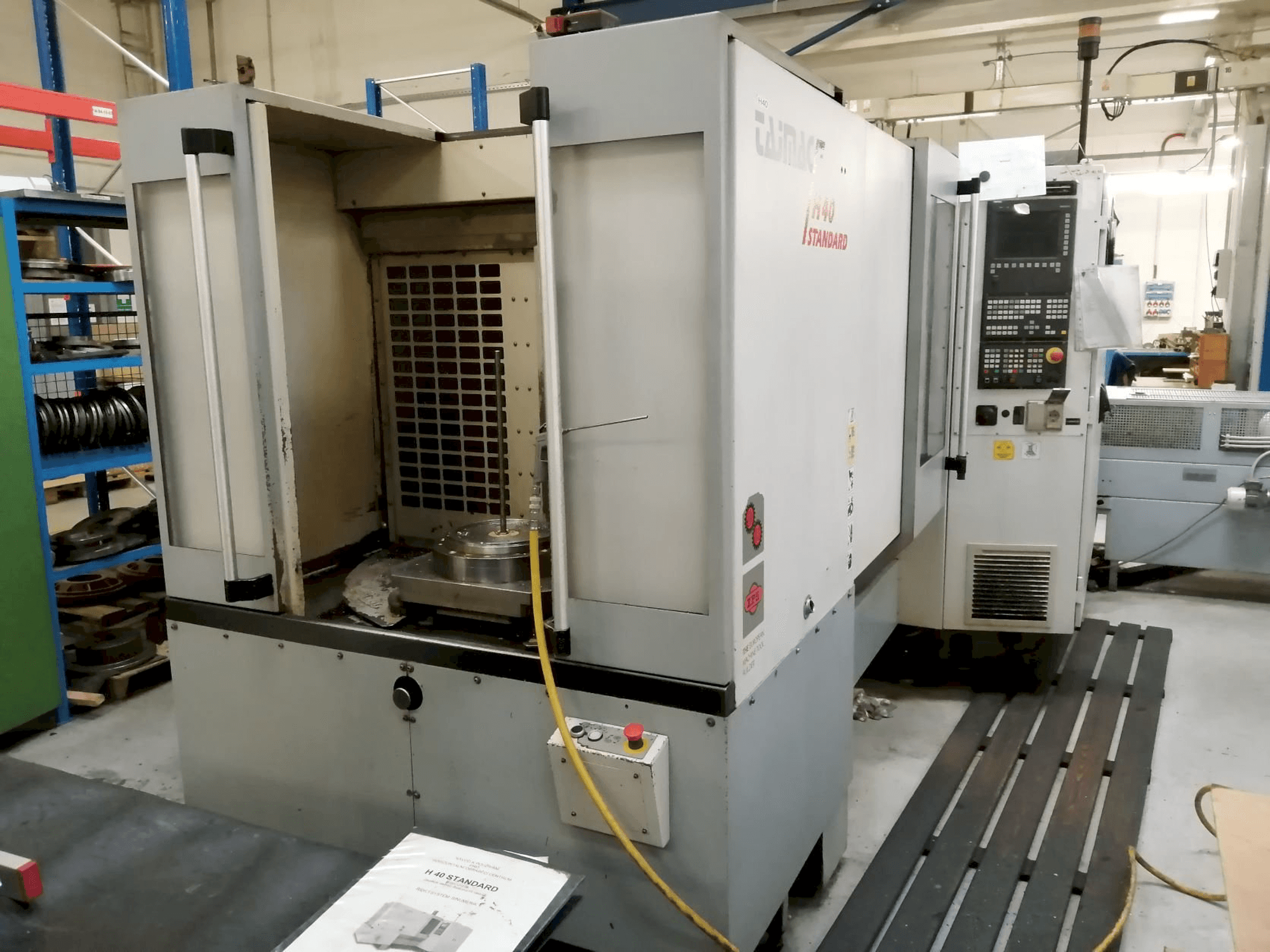 Frontansicht der Tajmac-ZPC H40 Standard Maschine