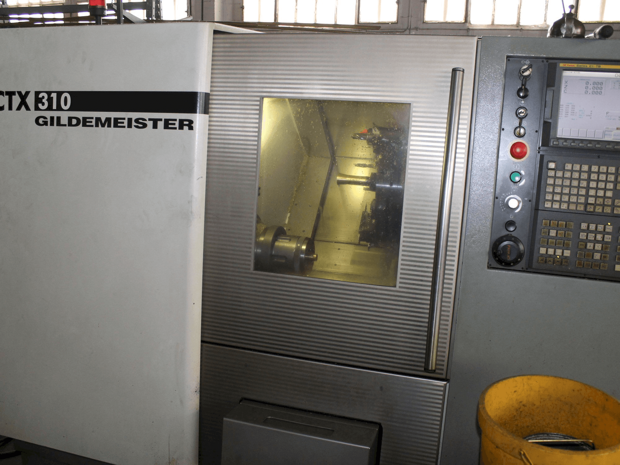 Frontansicht der Gildemeister CTX - 310 Maschine