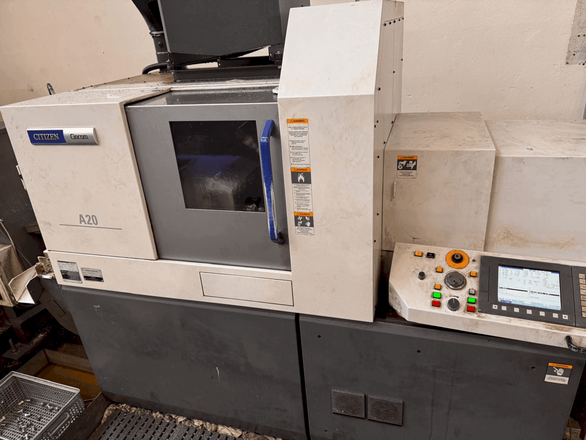 Frontansicht der Citizen A20 Maschine