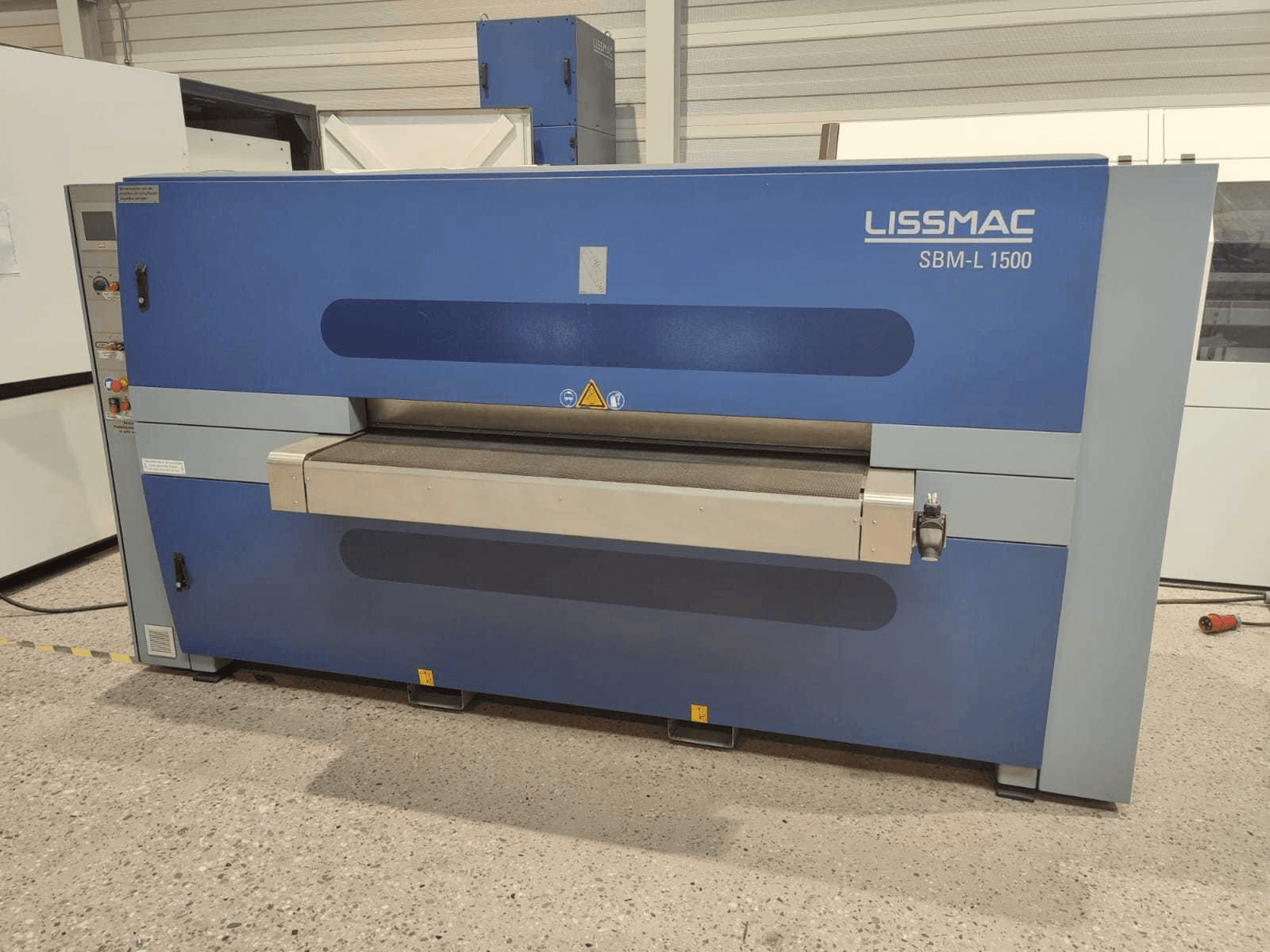 Frontansicht der LISSMAC SBM-L 1500 G1S2 Maschine