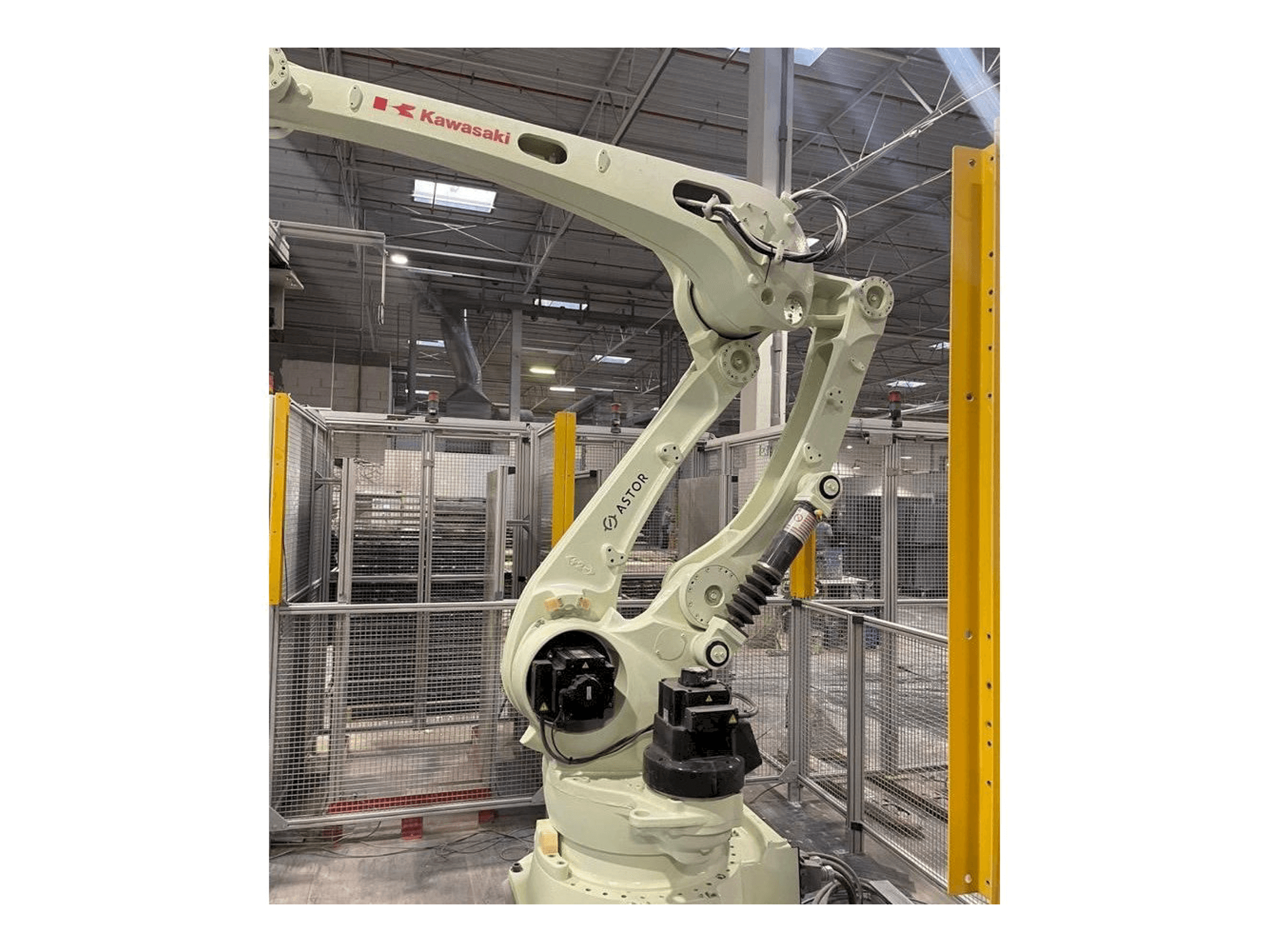 Frontansicht der Kawasaki 3CP180L-AC03 Maschine