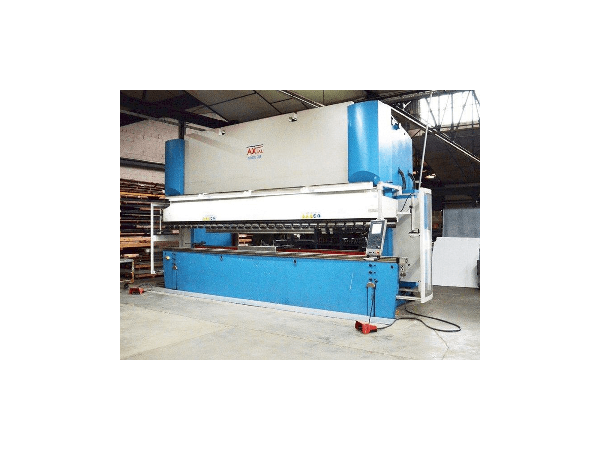 Frontansicht der Axial SYNCRO 356 Maschine