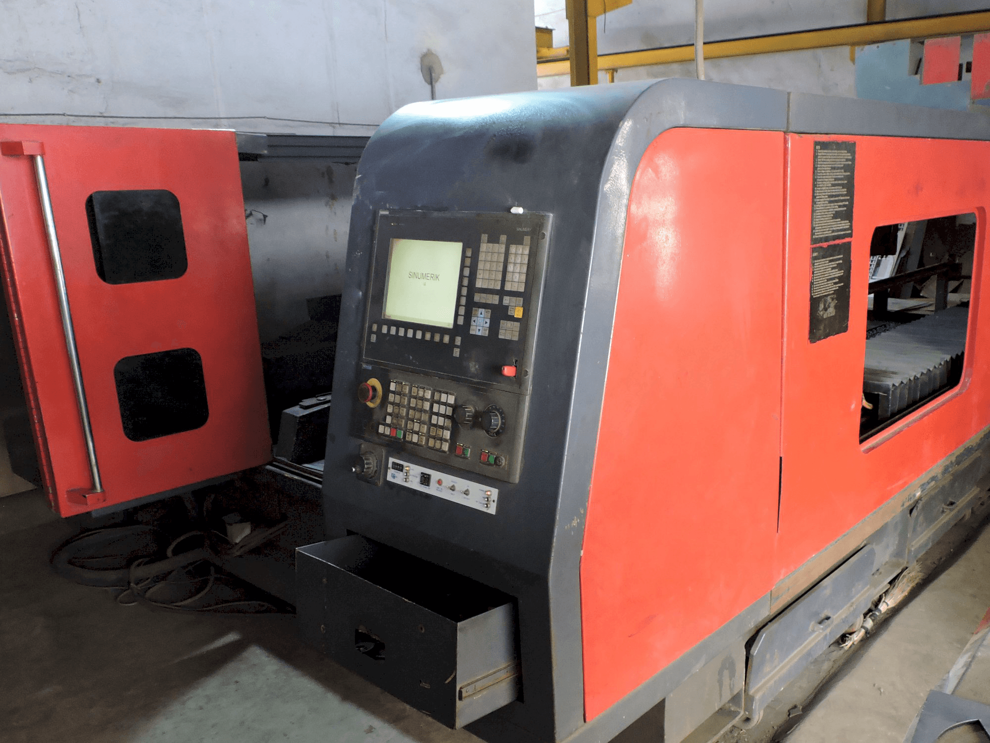 Rechte Ansicht der Sahajanand Future X Maschine