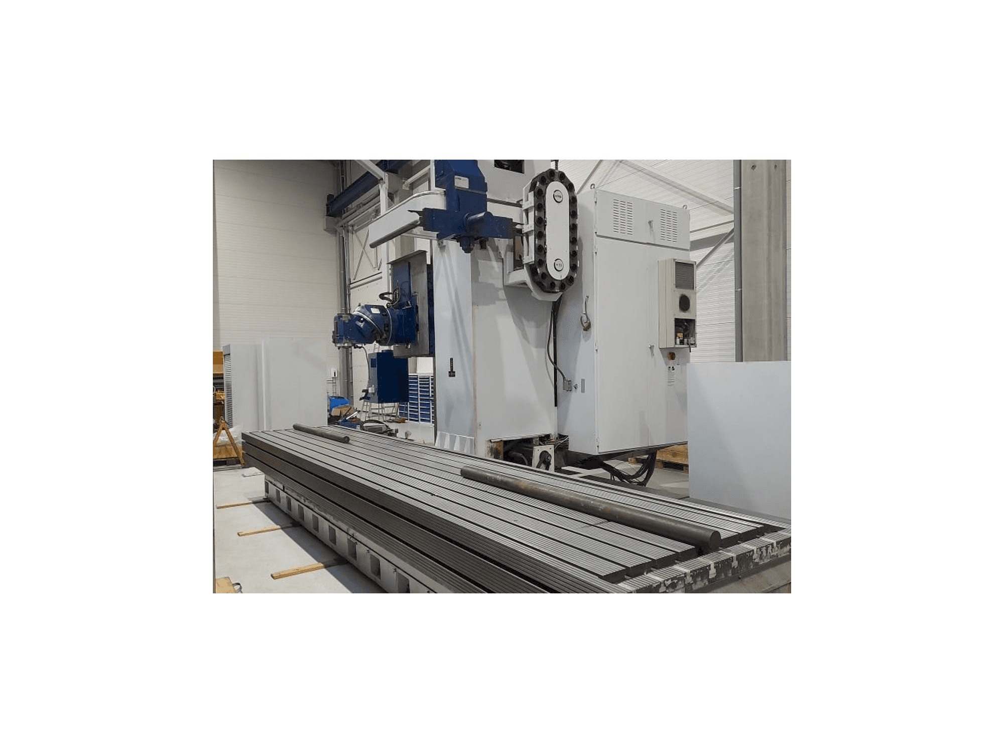 Frontansicht der CME FCM 6000 Maschine