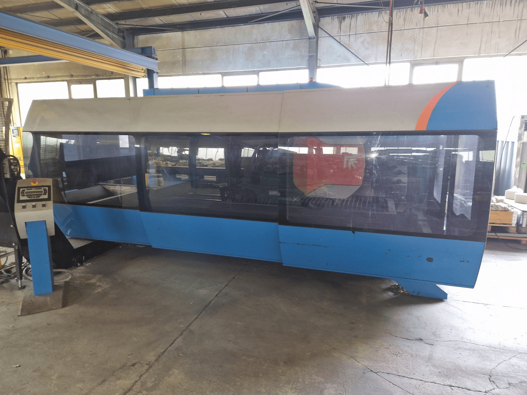 Front view of Prima Power CP 4000 Zaphiro machine