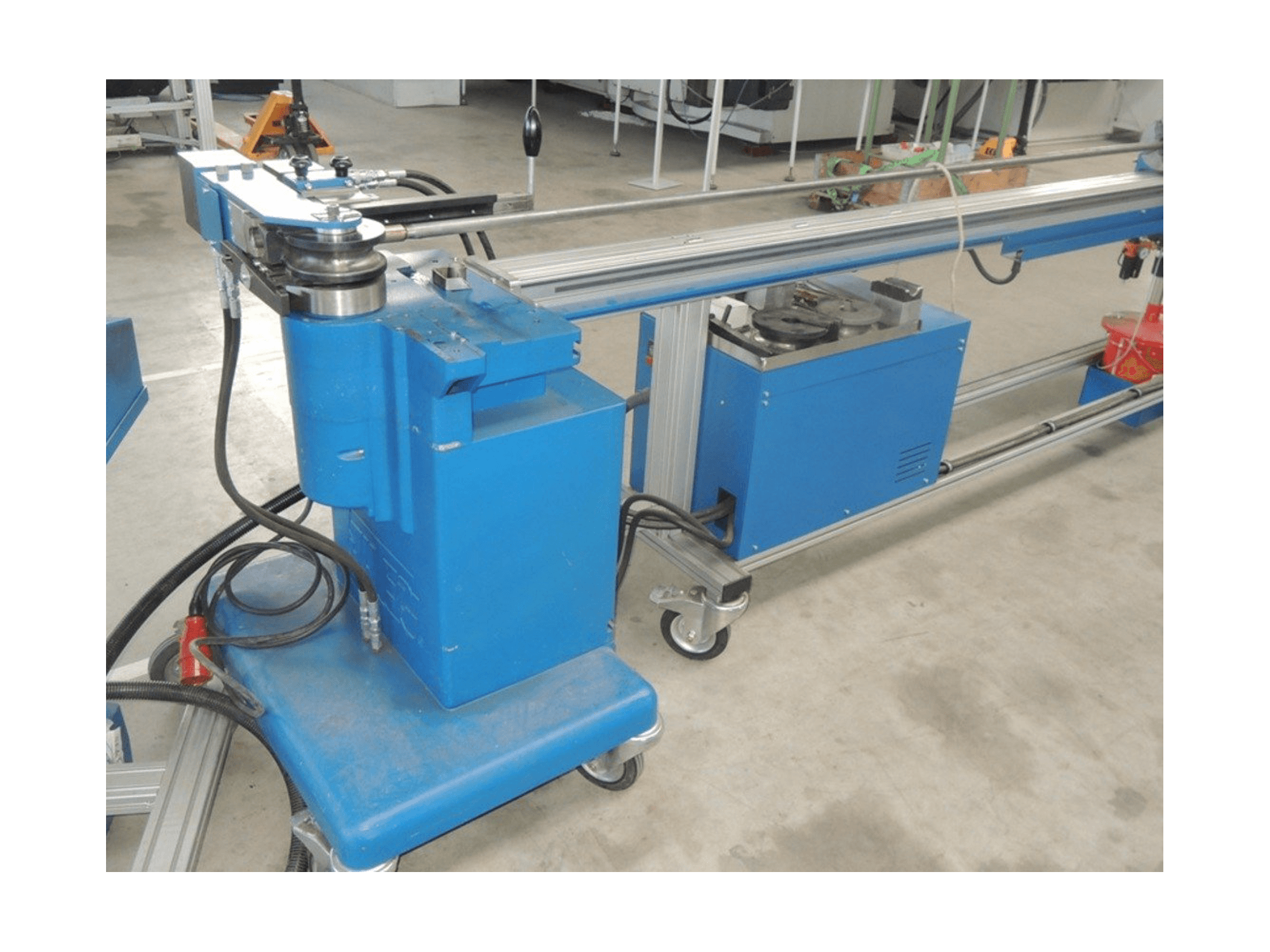 Frontansicht der JUTEC 5030 Maschine