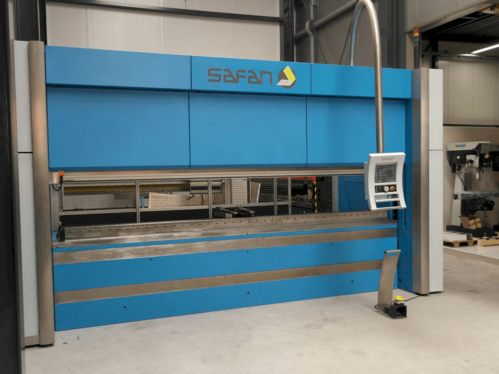 Frontansicht der Safan E-Brake 200-4100 TS 1 Maschine