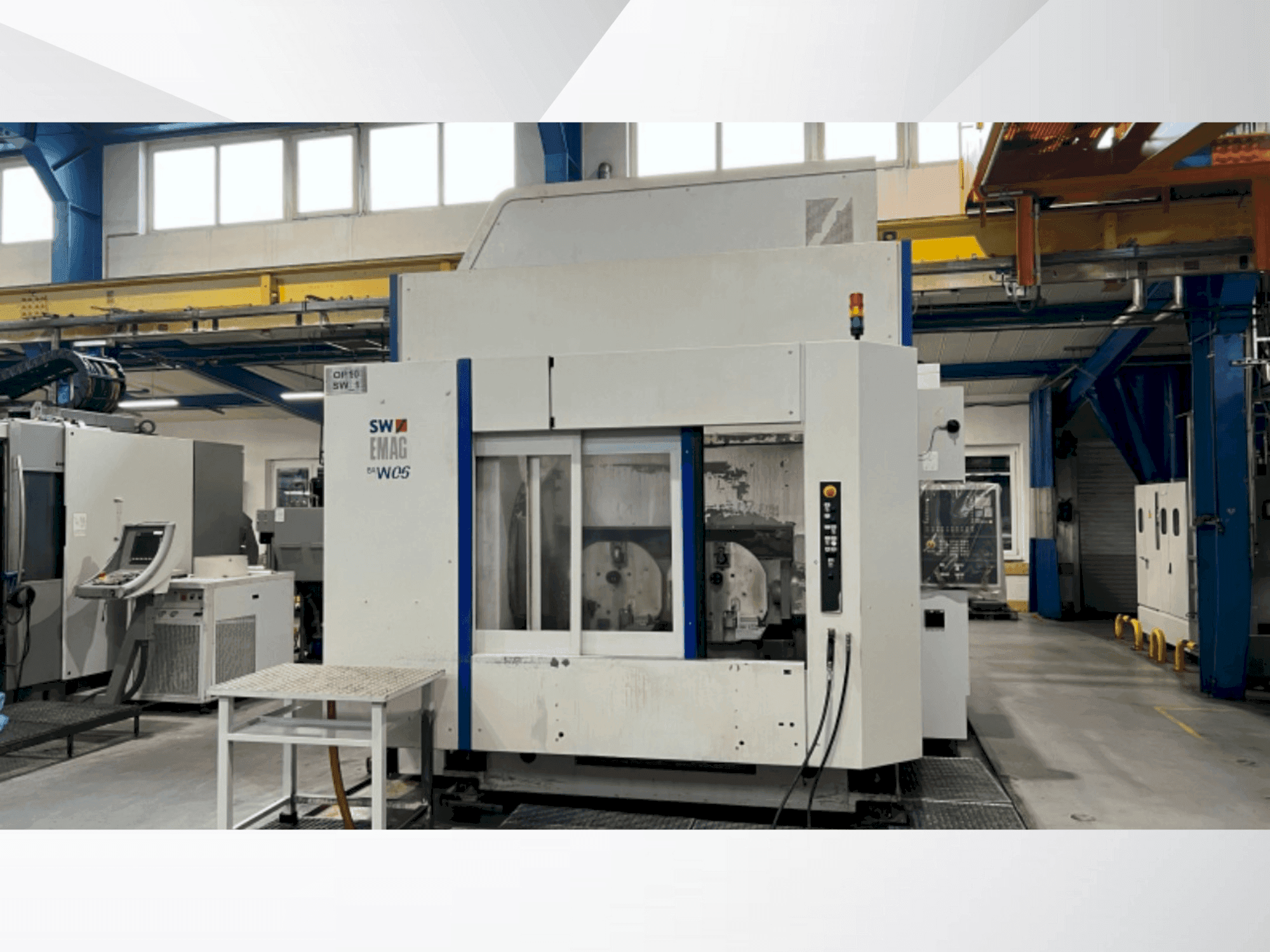 Frontansicht der EMAG BAW 06-22 Maschine