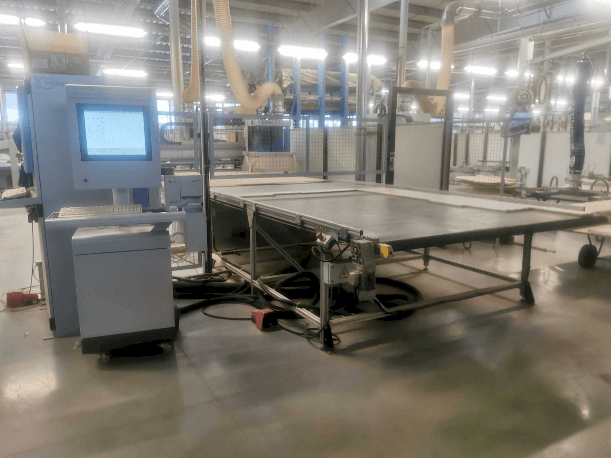 Frontansicht der HOMAG Vantage 28M Maschine