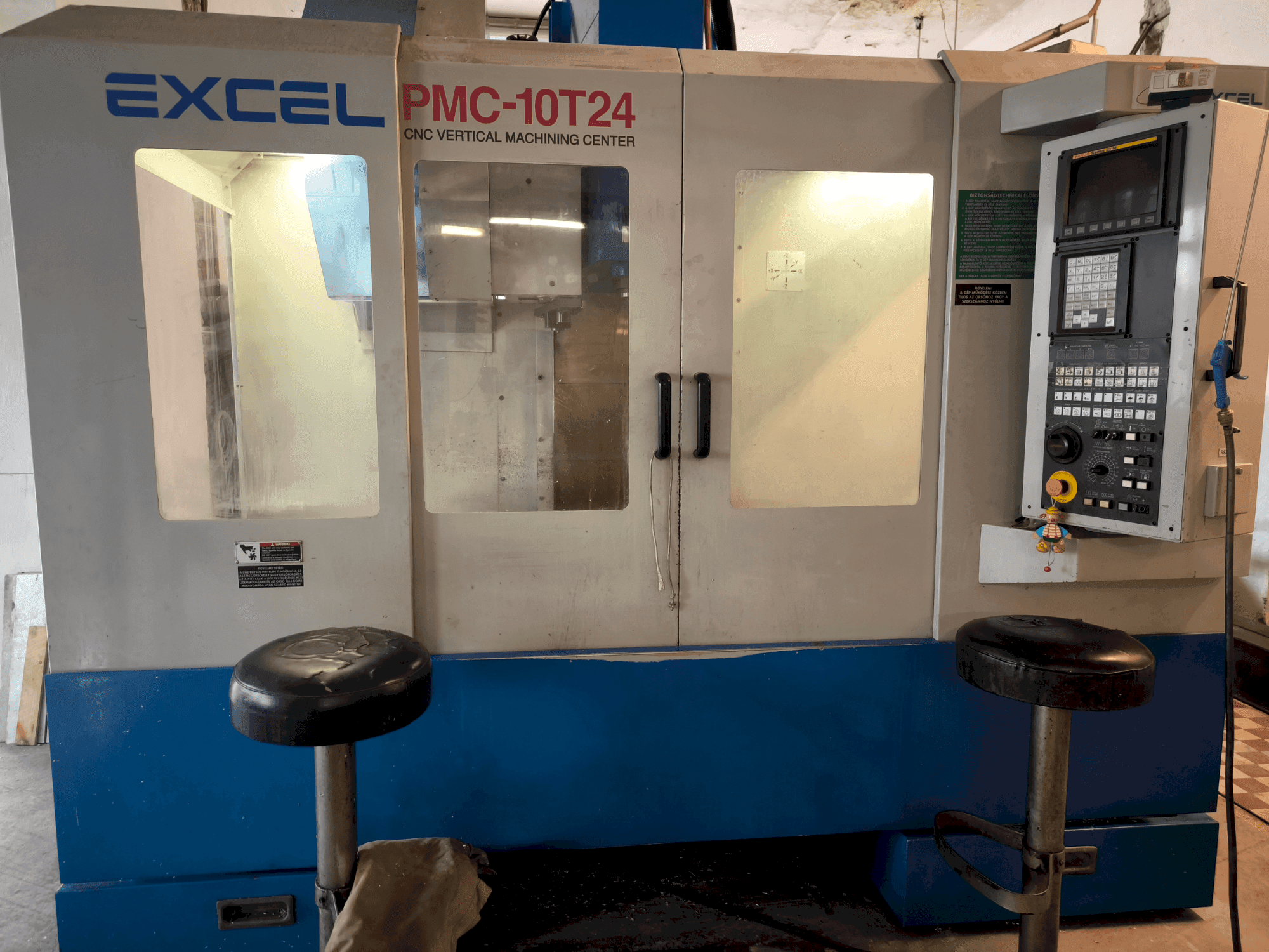 Front view of Excel Excel PMC 10T24 (2004) machine