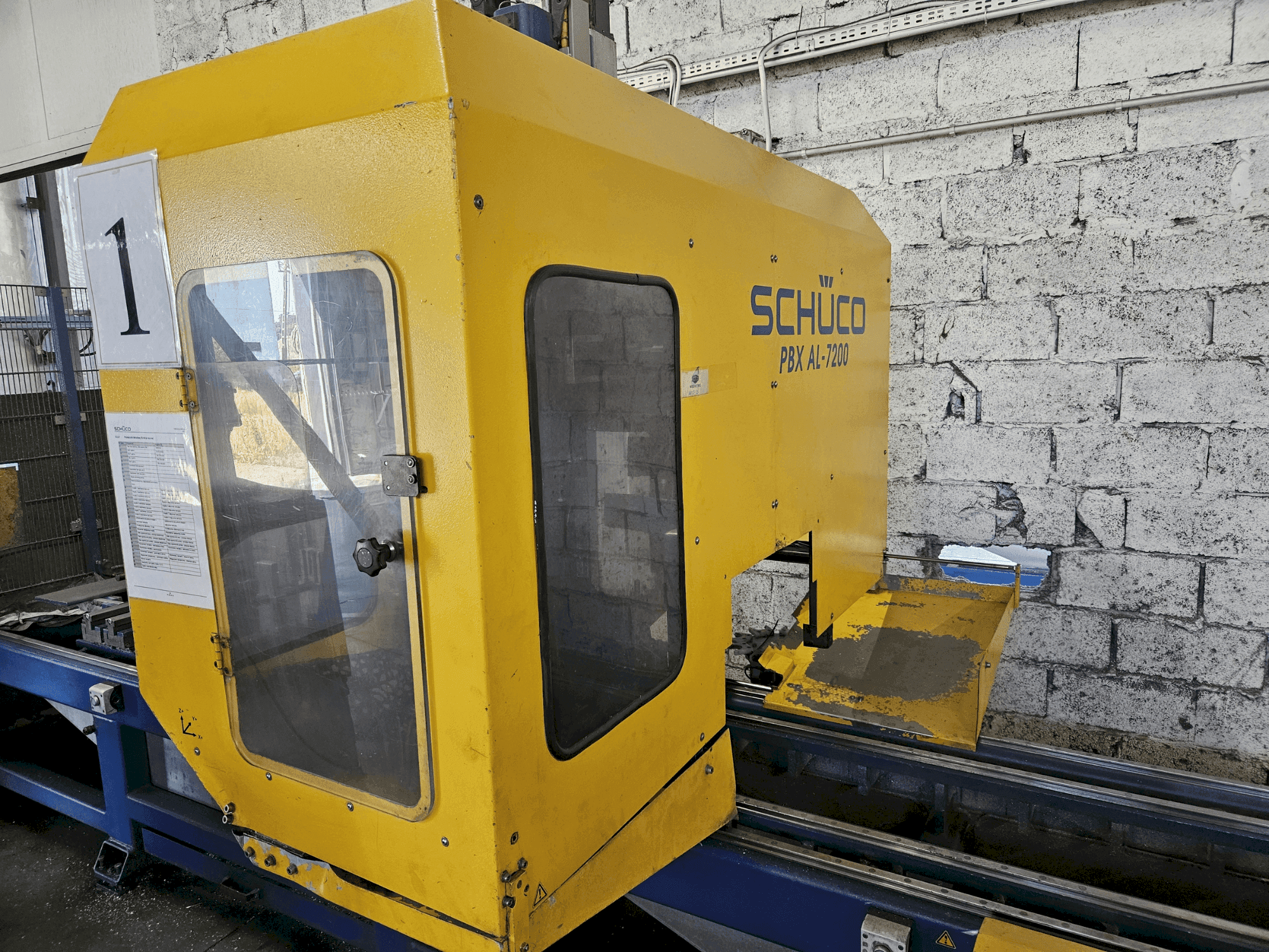 Front view of SCHÜCO PBX AL-7200 machine