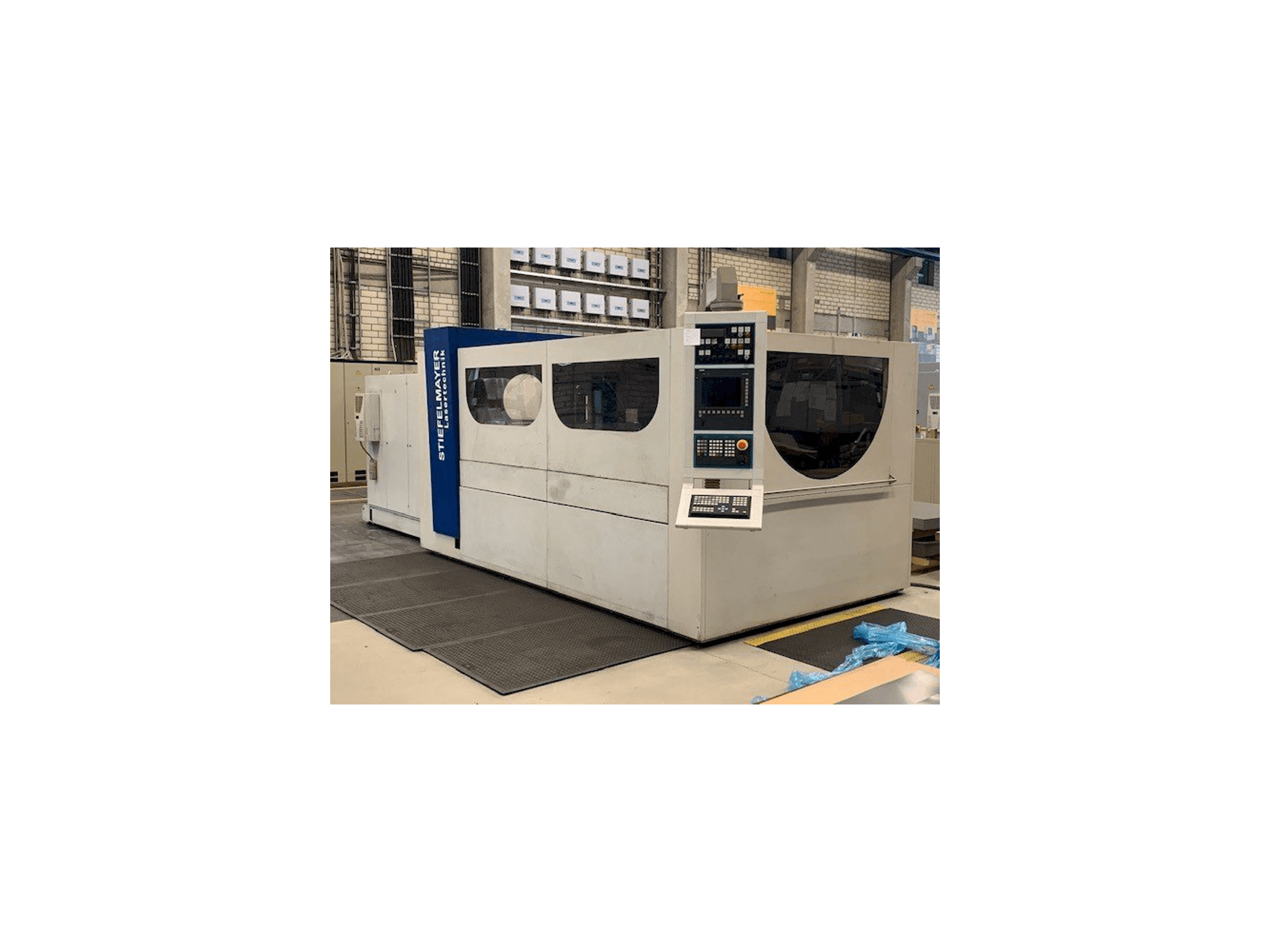 Frontansicht der Stiefelmayer linear Maschine