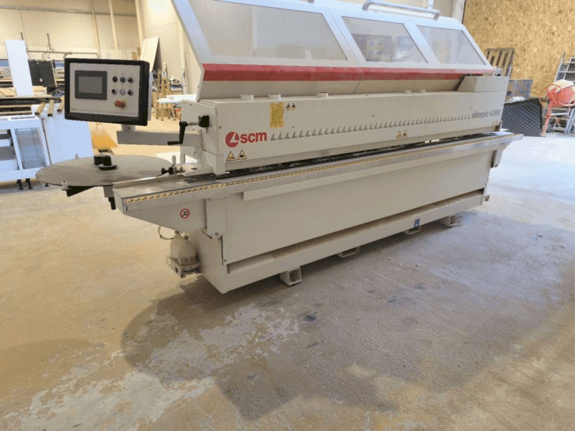 Front view of SCM Olimpic K360 machine