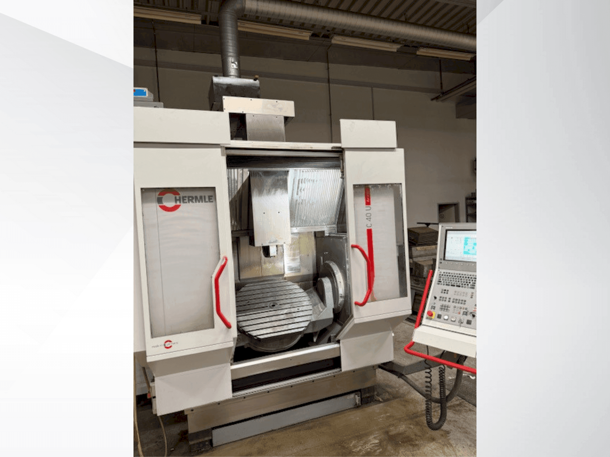 Frontansicht der HERMLE C40 Dynamic Maschine