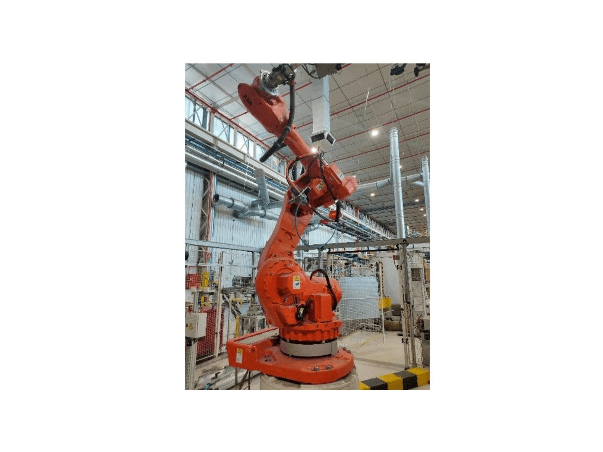 Linke Seitenansicht der ABB IRB 6600-175/2.55 Maschine