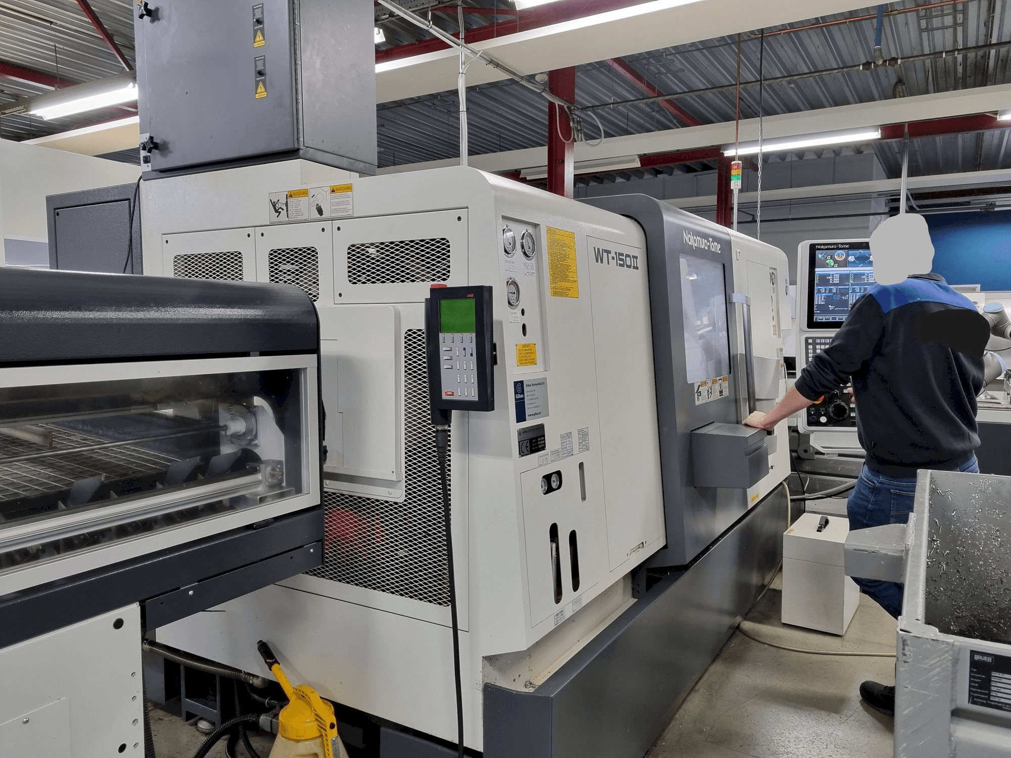 Frontansicht der NAKAMURA-TOME WT-150II Maschine