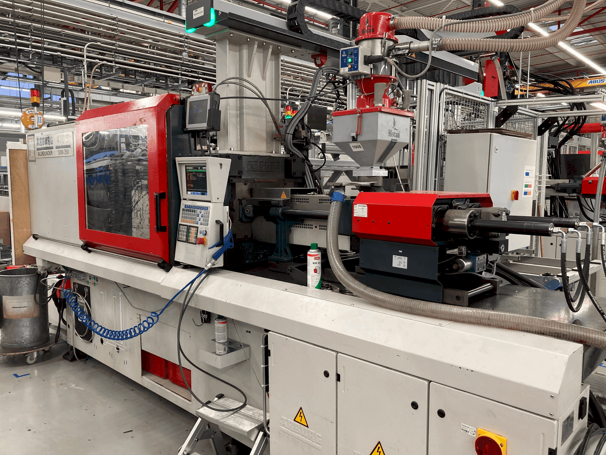 Frontansicht der Arburg Allrounder 470 S 1300-350 Maschine