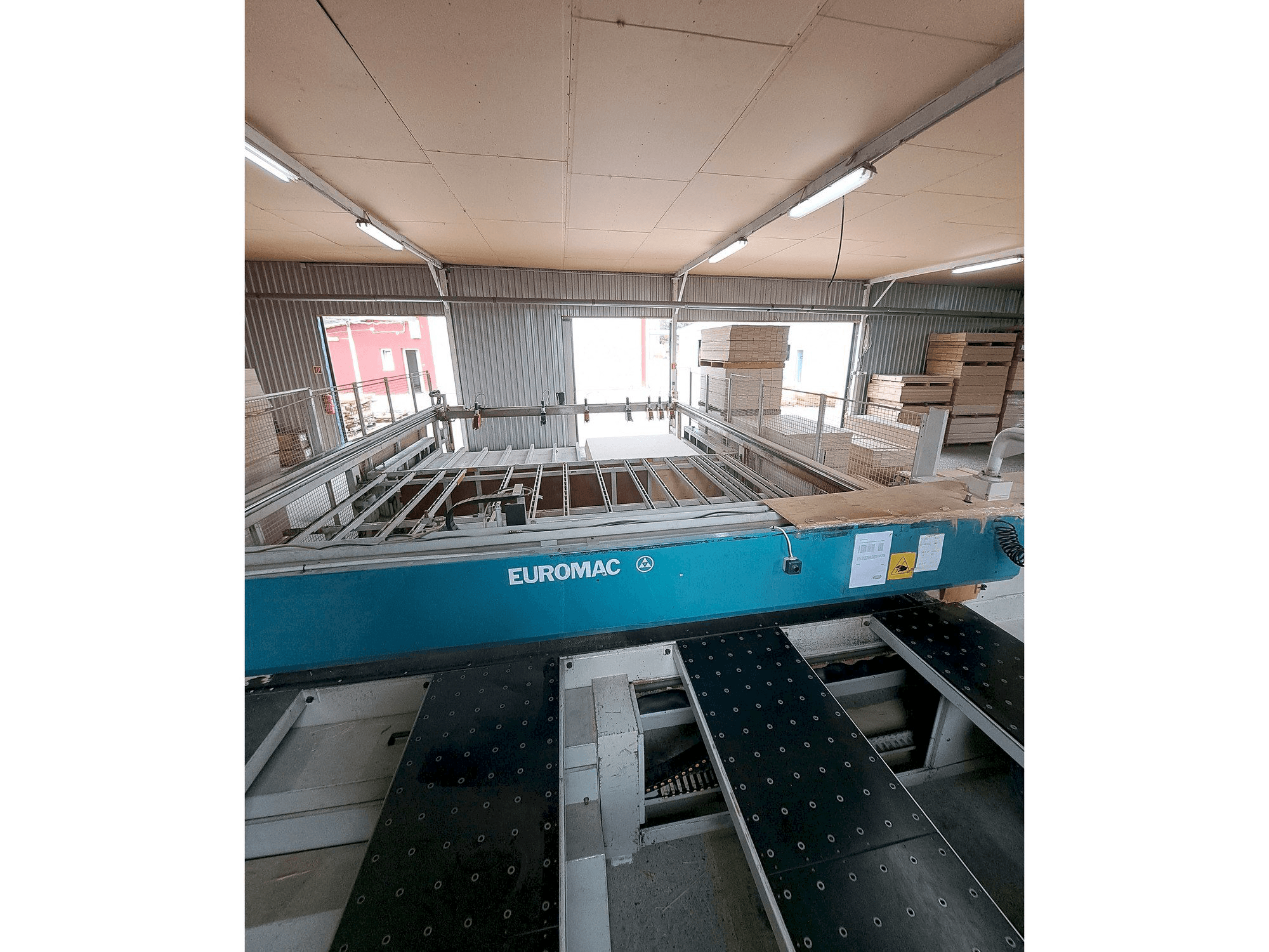 Frontansicht der Euromac LOGICA PINZE TAVOLA 4500 Maschine