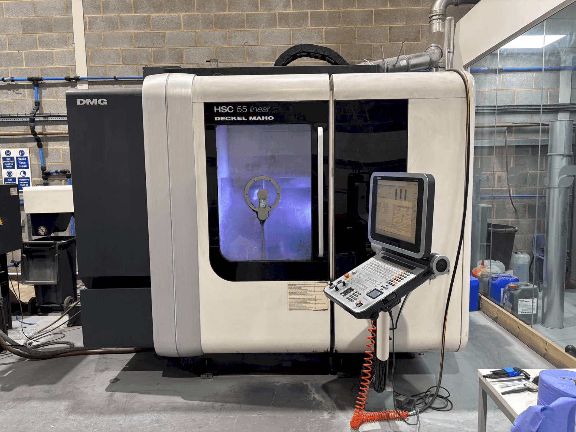 Front view of DMG DECKEL MAHO HSC 55 linear machine