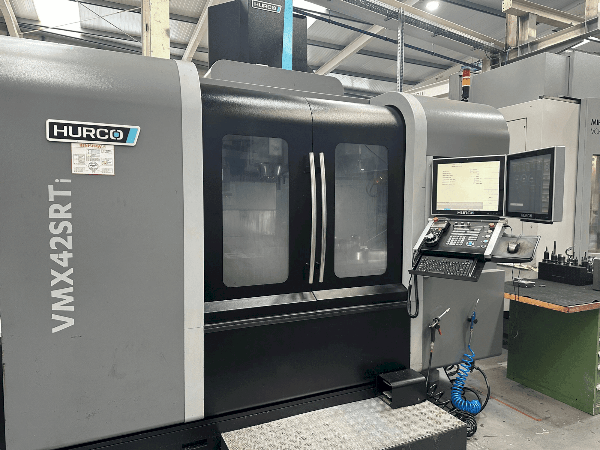 Front view of Hurco VMX 42 SRTi machine
