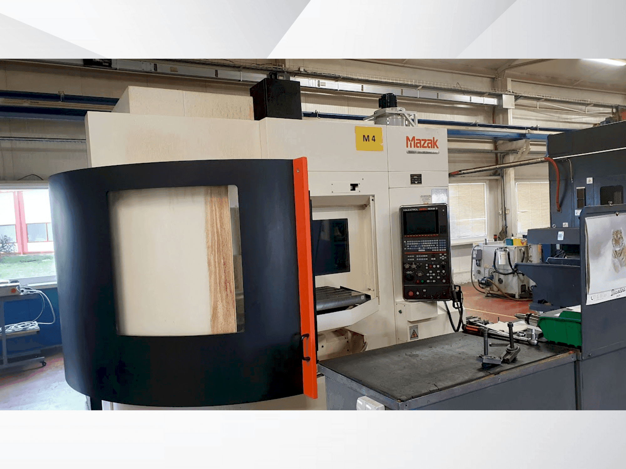 Seitenansicht der Mazak VCS 530C-2PC Maschine