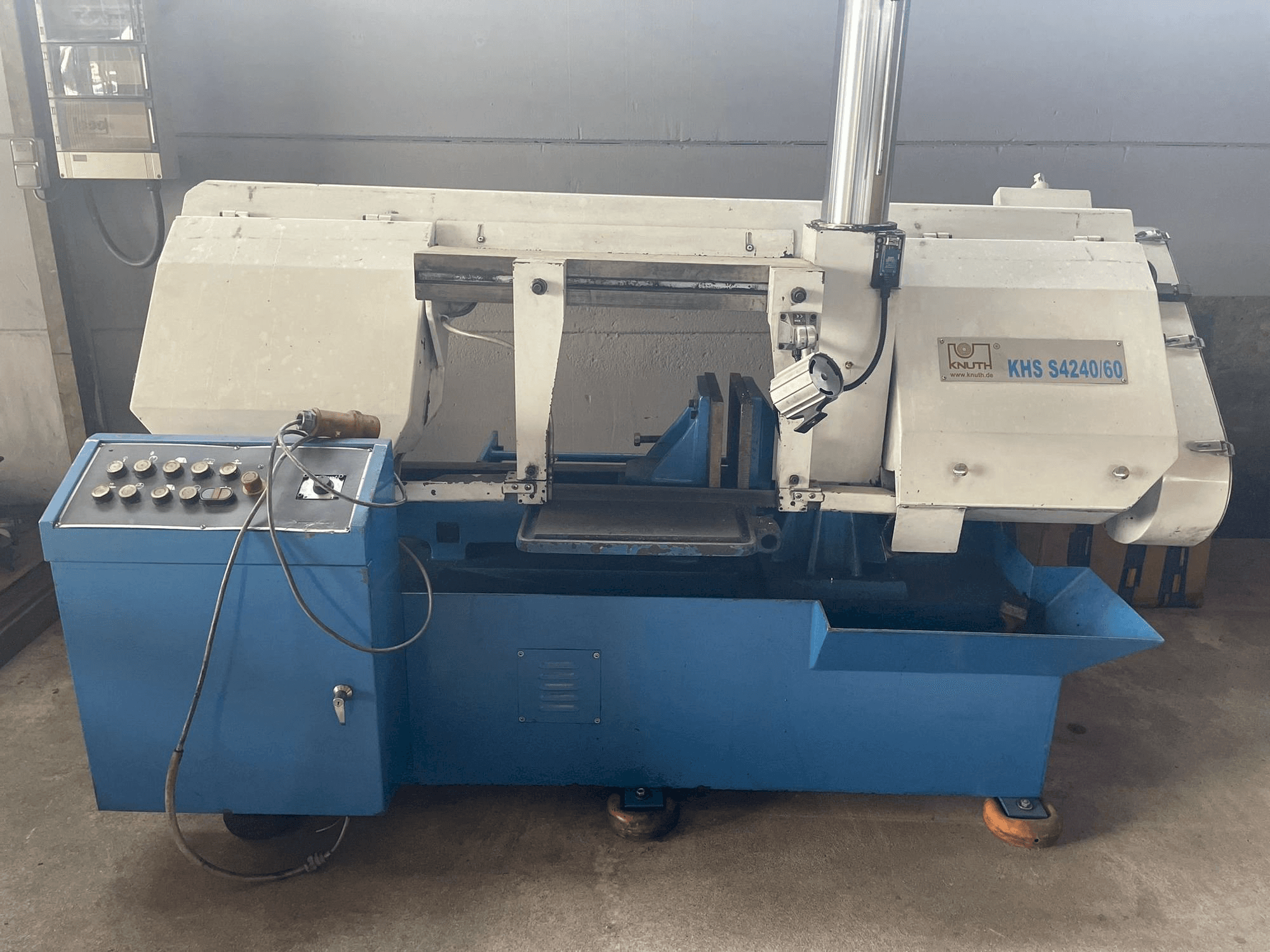 Frontansicht der KNUTH KHS S4240/60 Maschine
