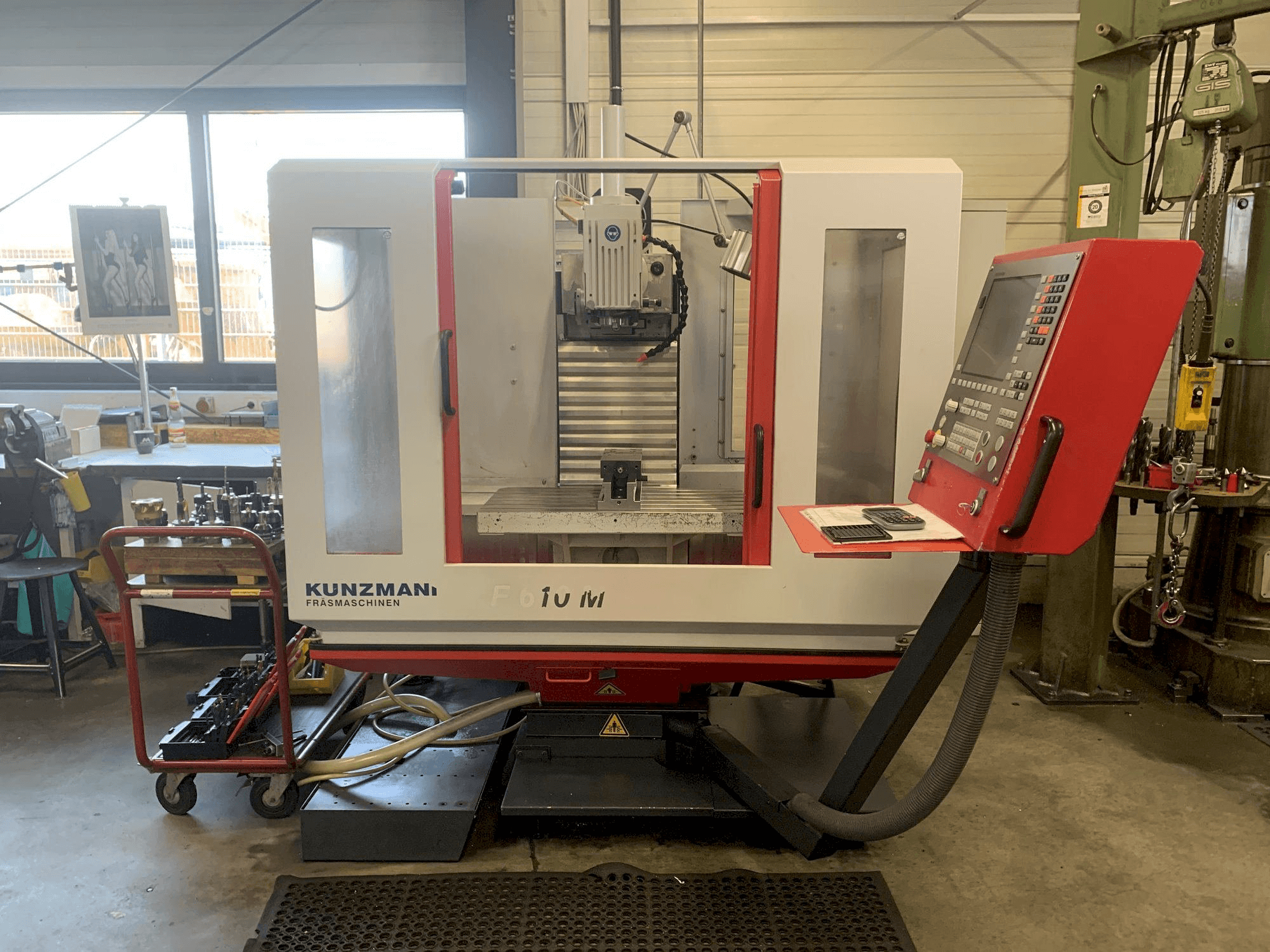 Frontansicht der KUNZMANN WF 610 M Maschine