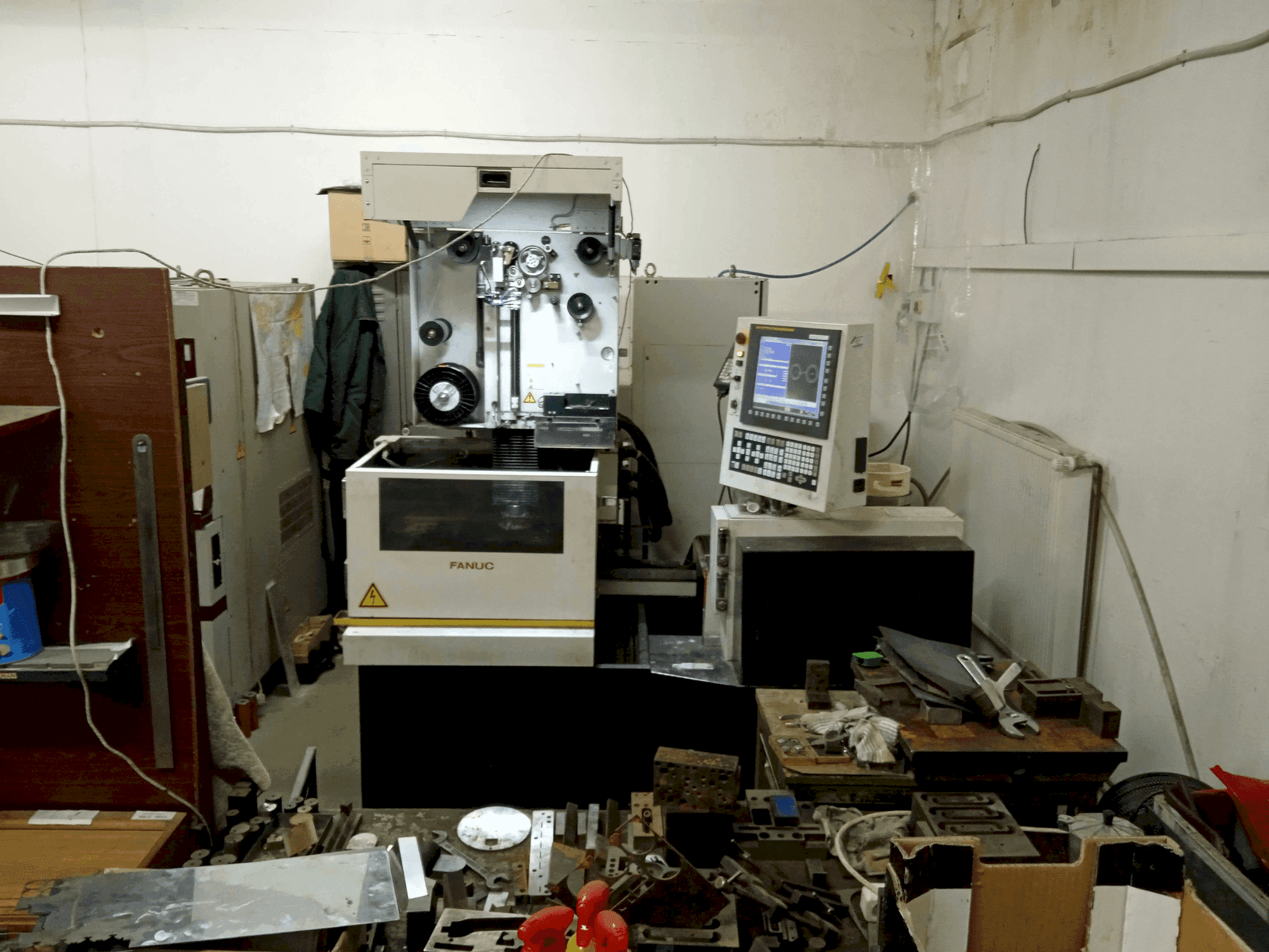 Frontansicht der FANUC Robocut Alpha 0iE Maschine