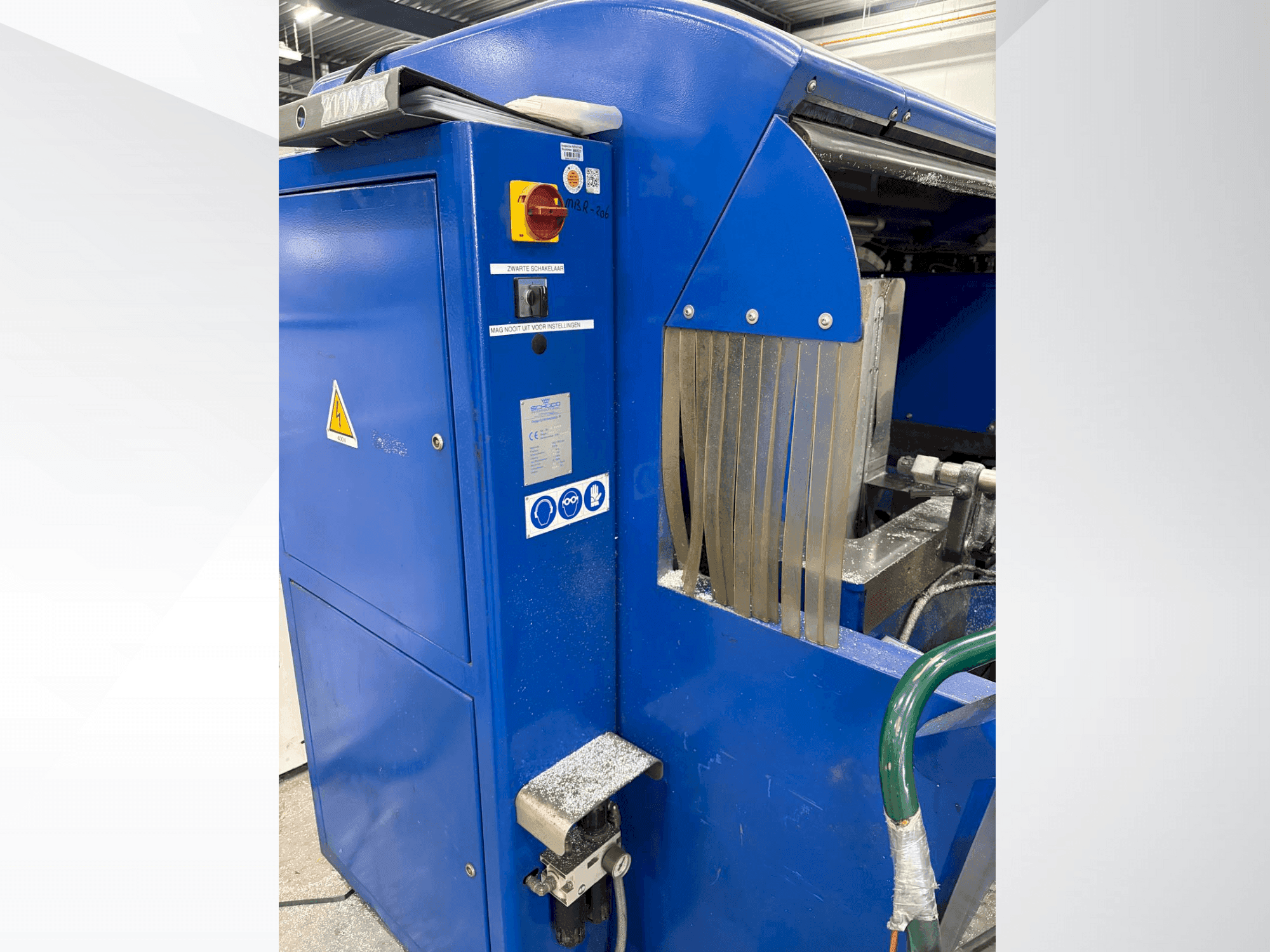 Front view of SCHÜCO B 50 S machine