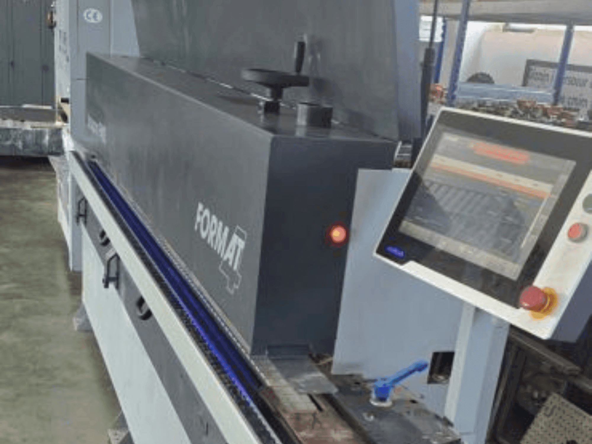 Frontansicht der FELDER Tempora F400 FORMAT4 Maschine