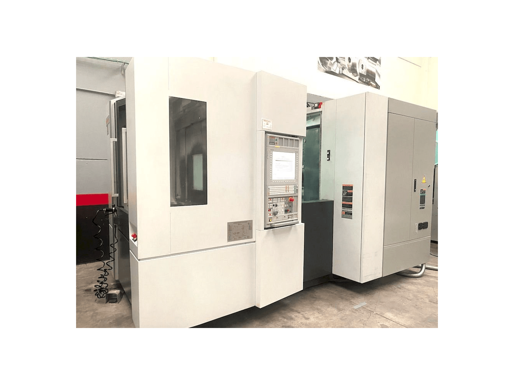 Frontansicht der MORI SEIKI NH 5000 DCG Maschine