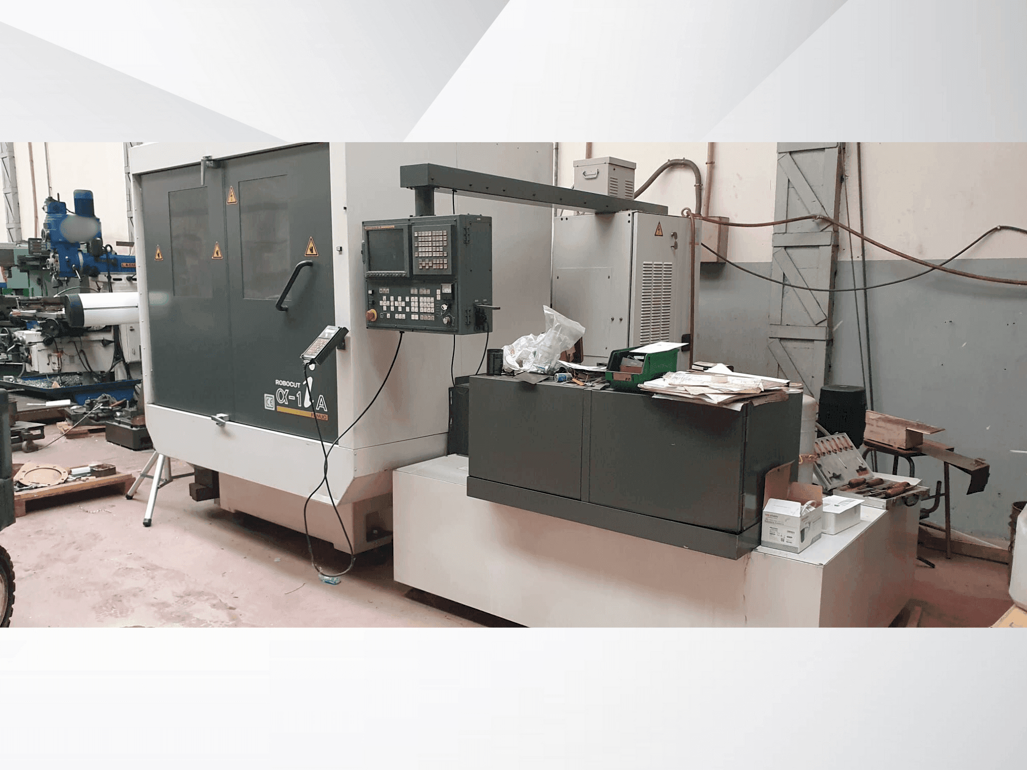 Front view of FANUC Aplha-1iA machine