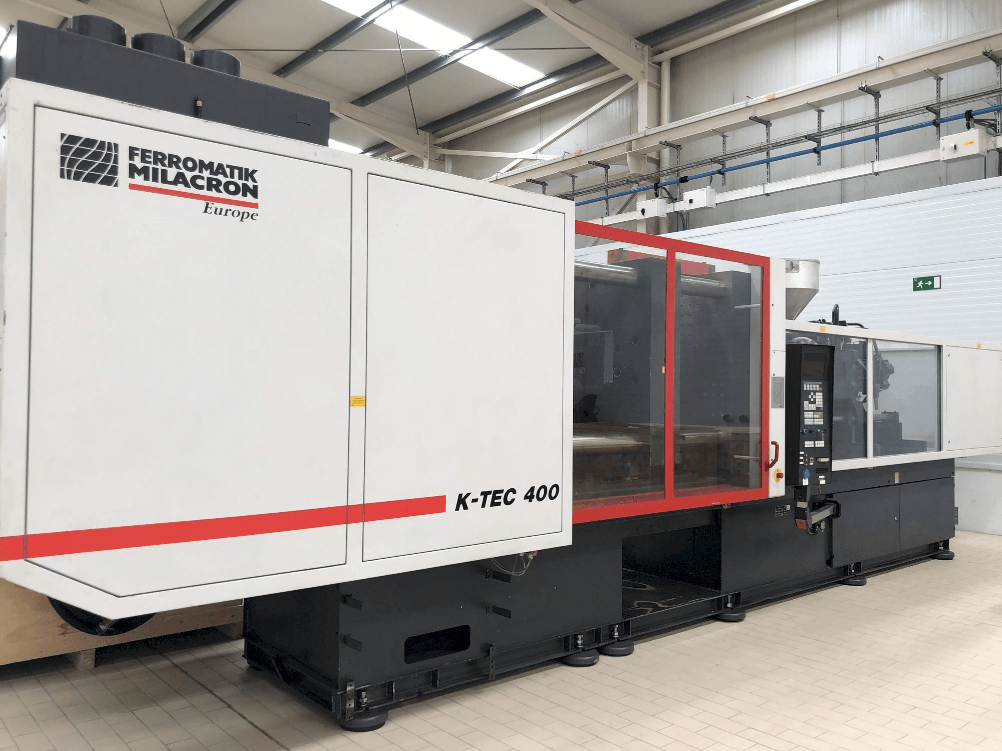 Frontansicht der Ferromatik K-TEC400S Maschine