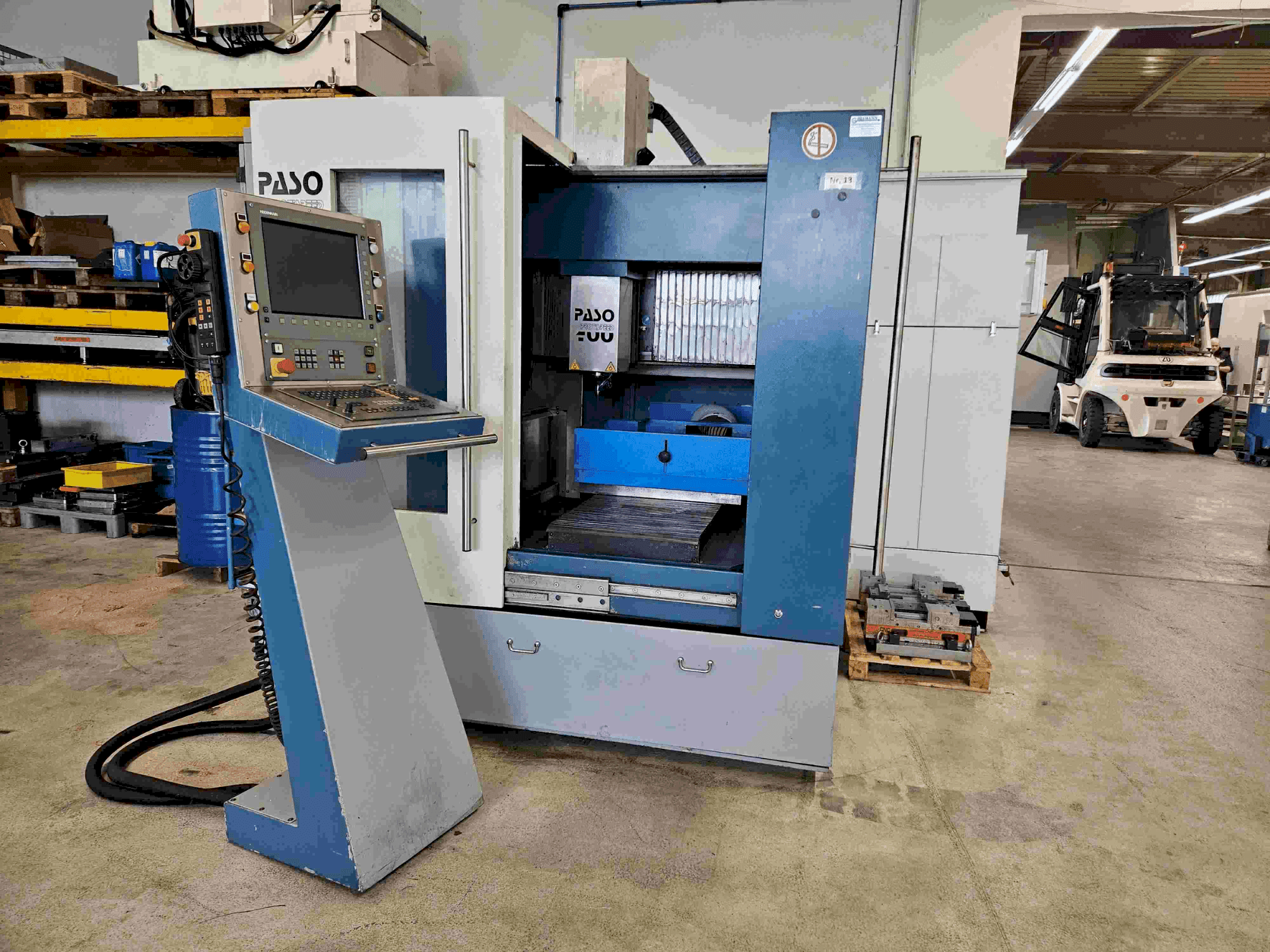 Frontansicht der PASO PS400 (2004) Maschine