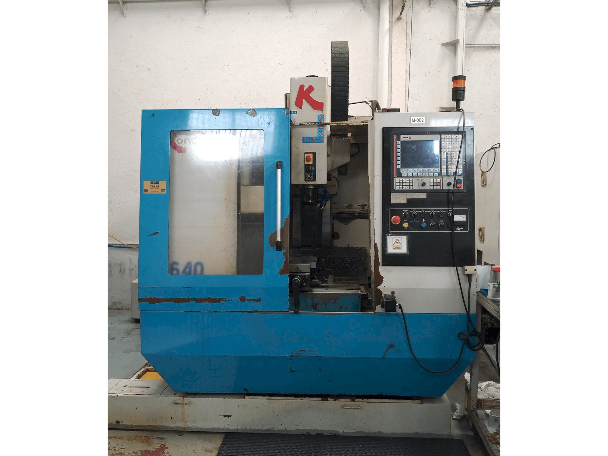 Frontansicht der KONDIA B-640 Maschine