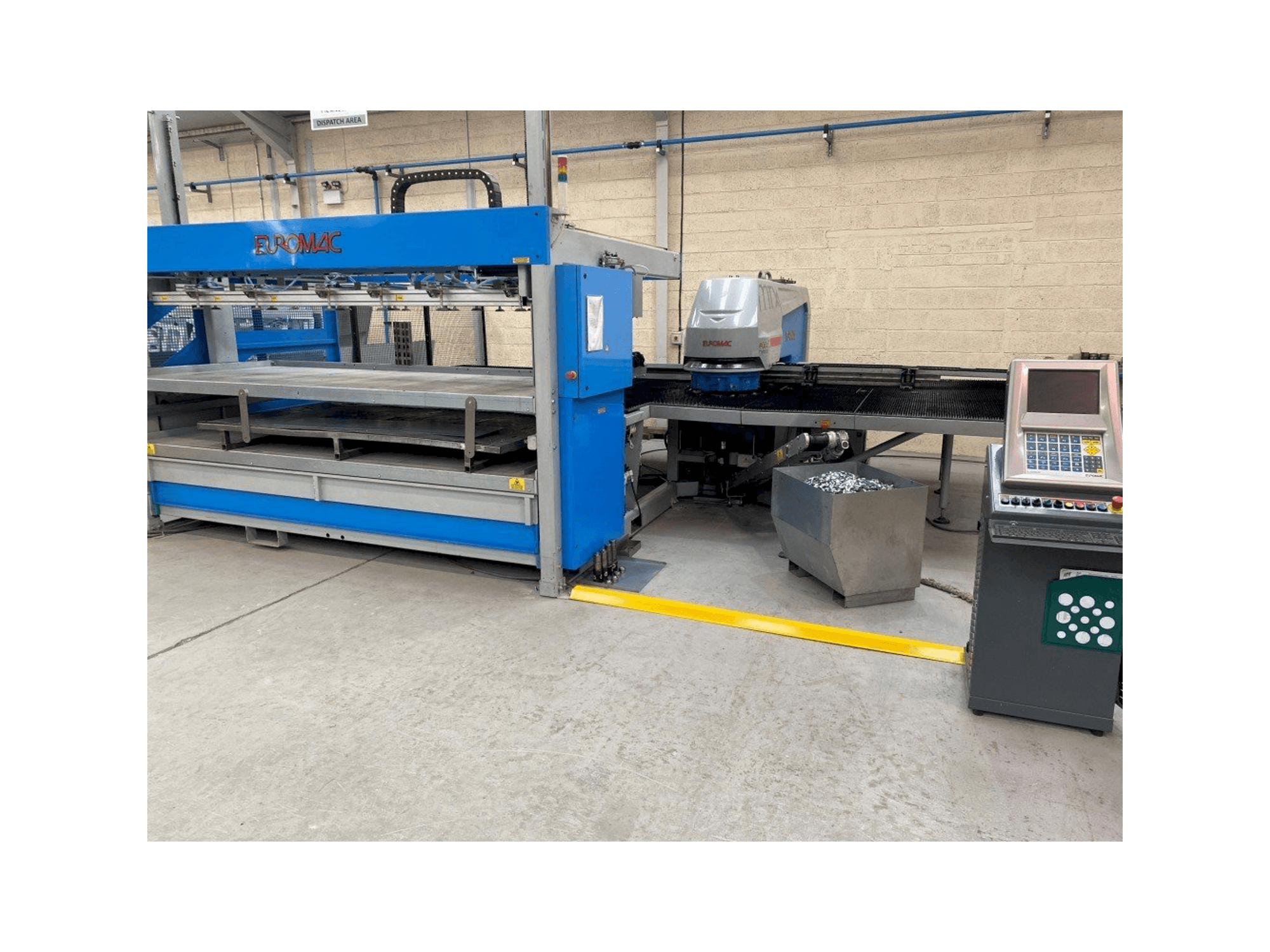 Frontansicht der Euromac MTX Flex 12 Hybrid Maschine