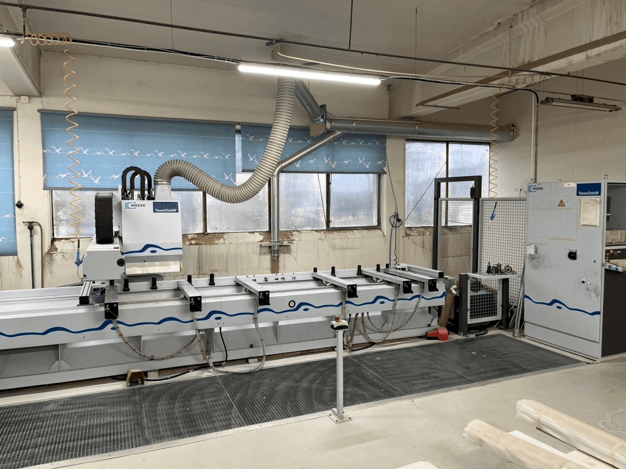 Frontansicht der Weeke BHC 280.3 Maschine