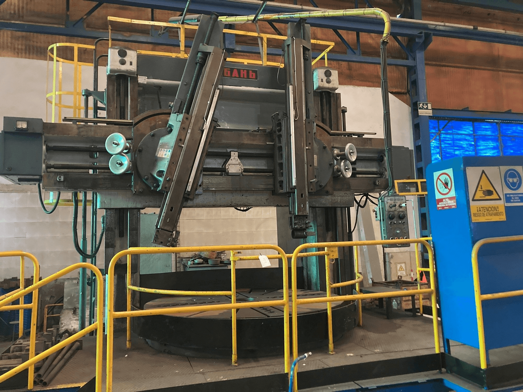 Frontansicht der STANKO Maschine